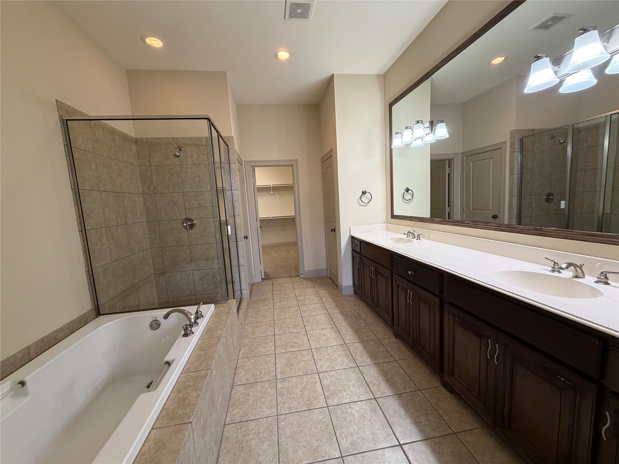 10555 Steinbeck Lane Irving TX 75063