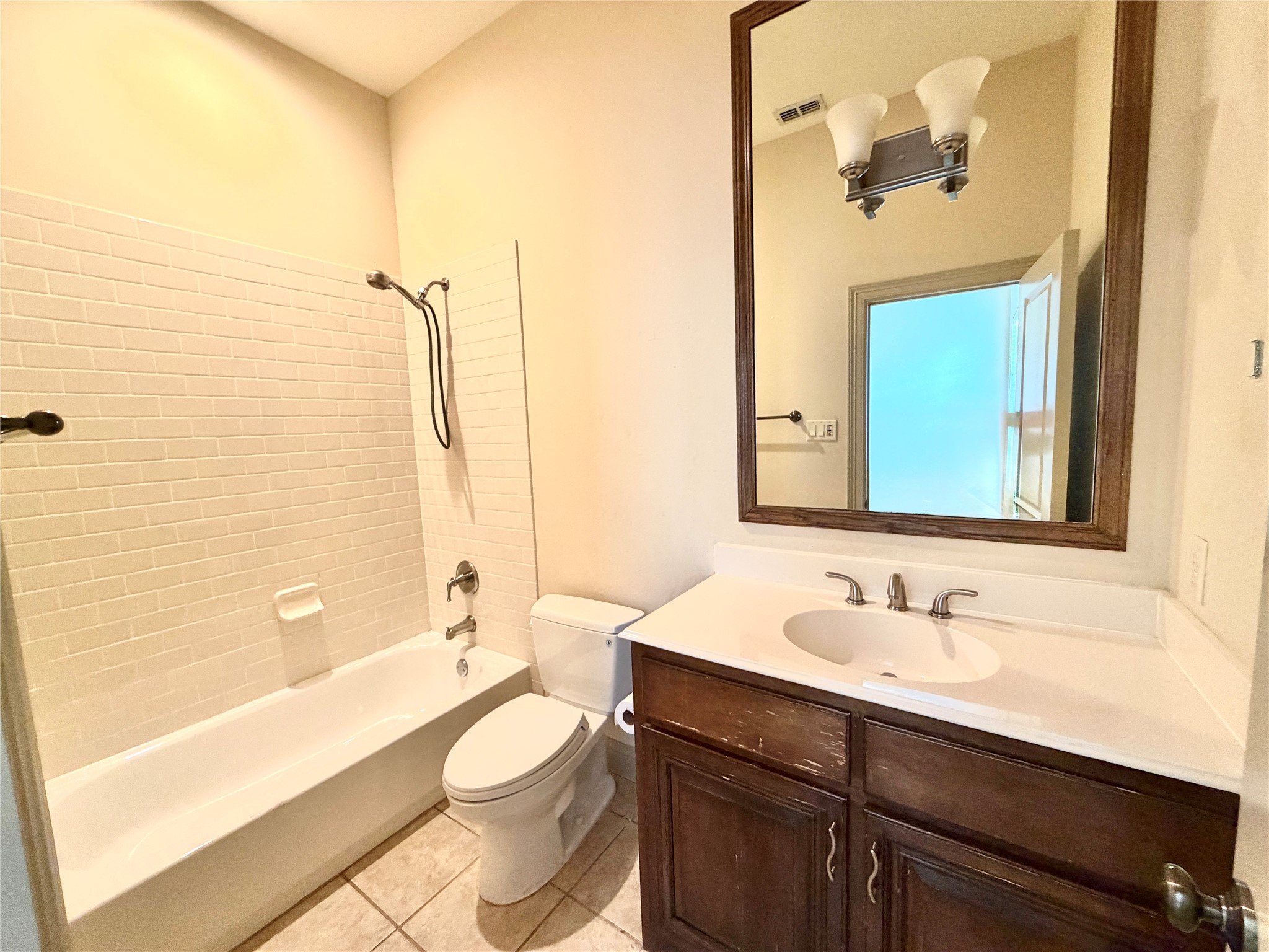 10555 Steinbeck Lane Irving TX 75063