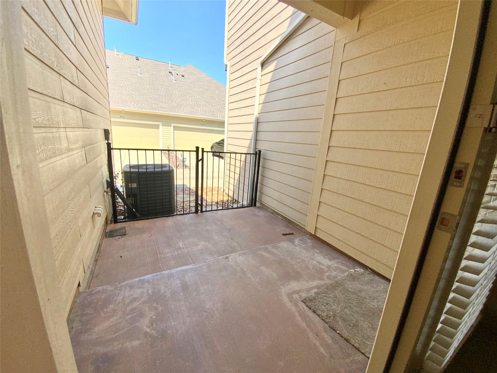 10555 Steinbeck Lane Irving TX 75063