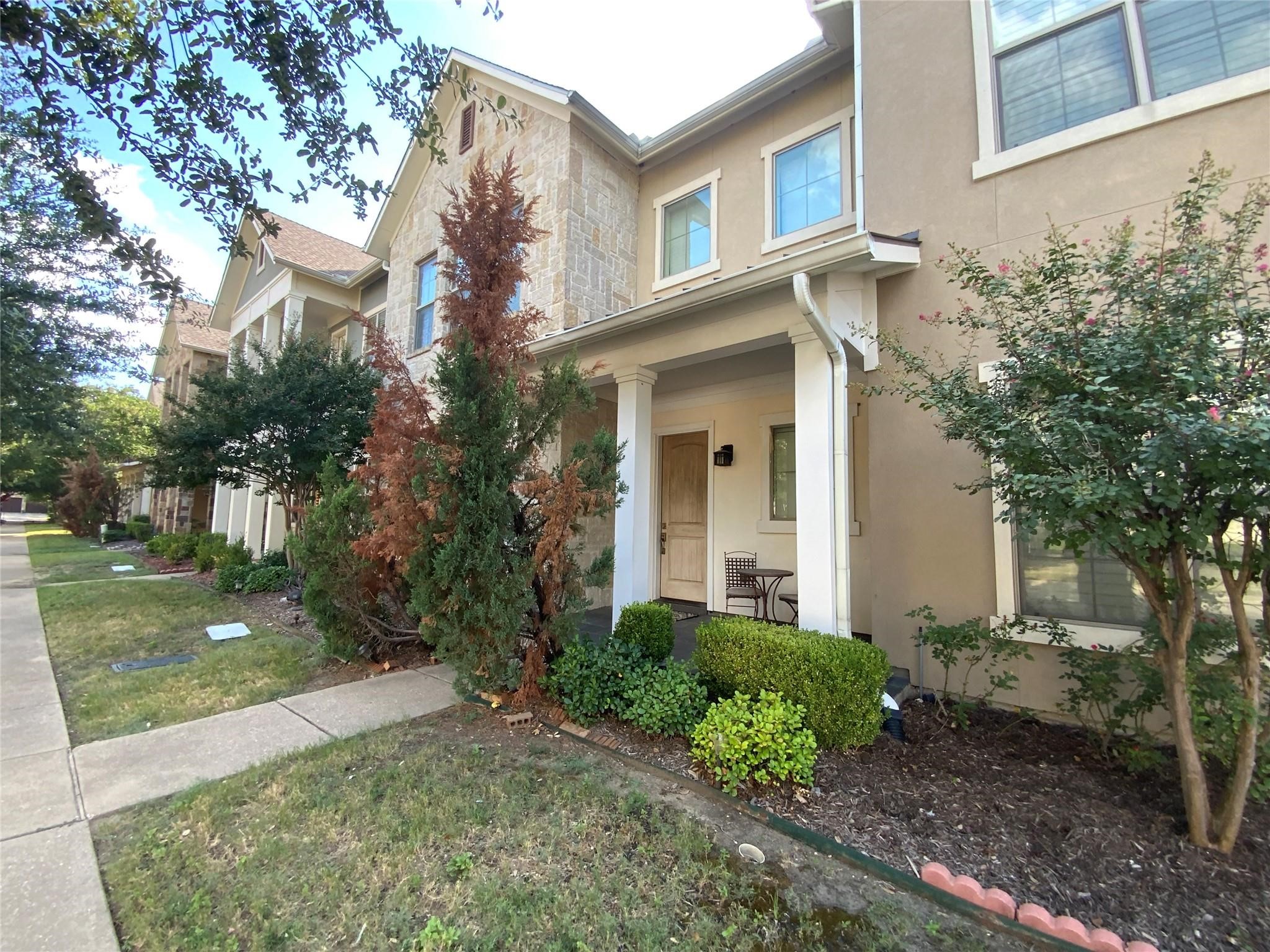 10555 Steinbeck Lane Irving TX 75063