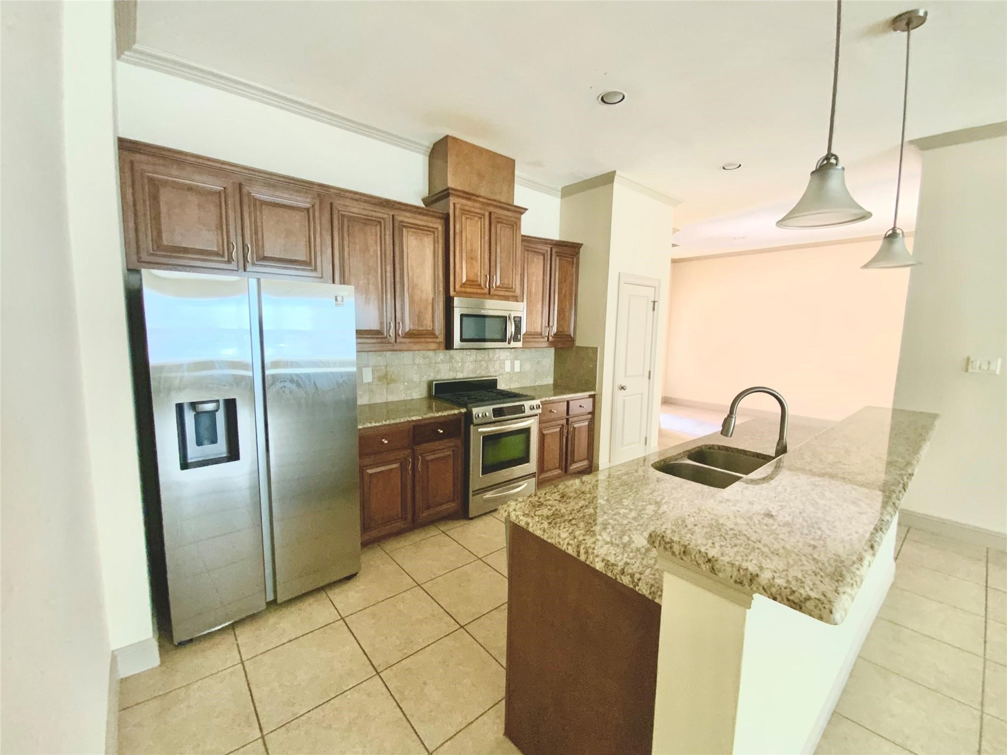10555 Steinbeck Lane Irving TX 75063