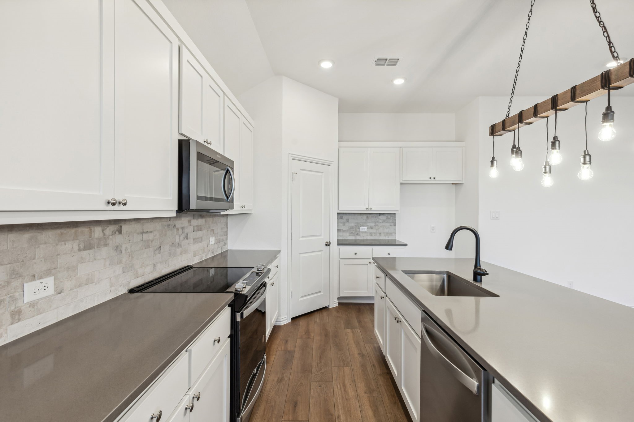 718 Declaration Drive Princeton TX 75407