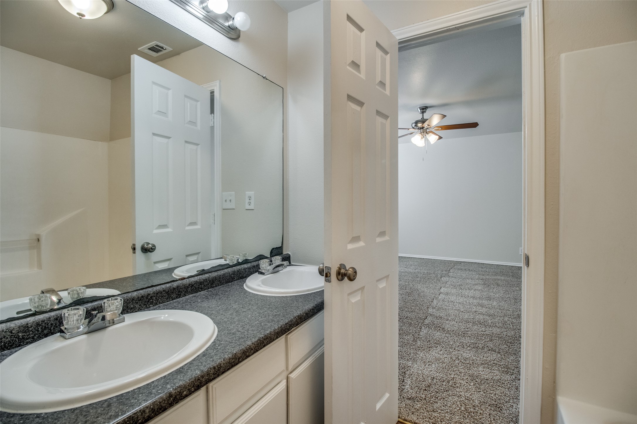 913 N Brents Avenue Sherman TX 75090