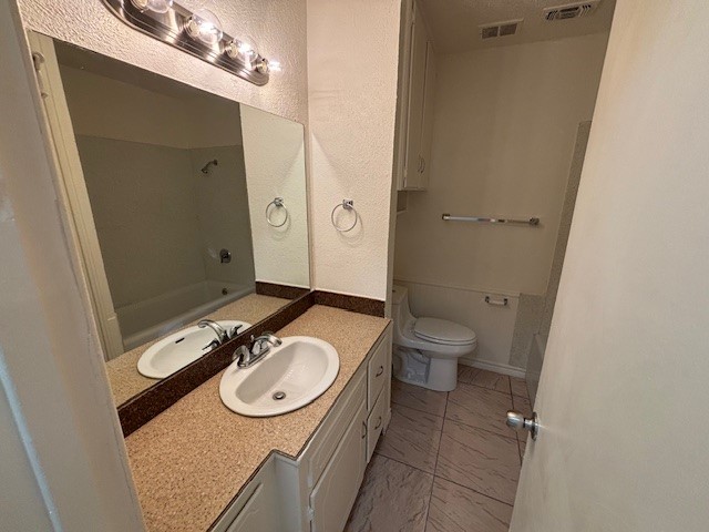 762 E Pecan Street Hurst TX 76053