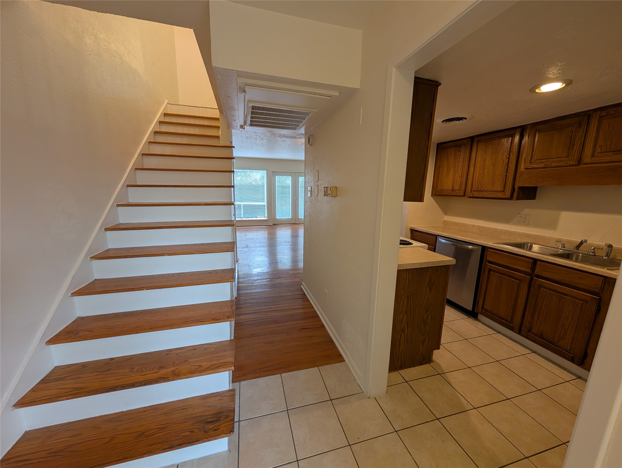 5730 Martel Avenue Dallas TX 75206