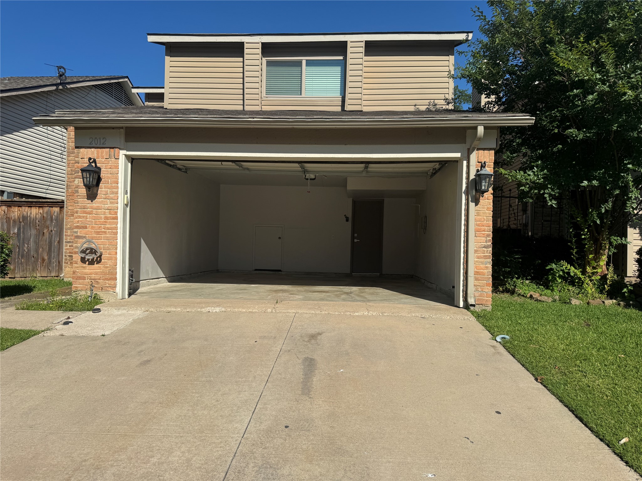 2012 Via Corona Carrollton TX 75006