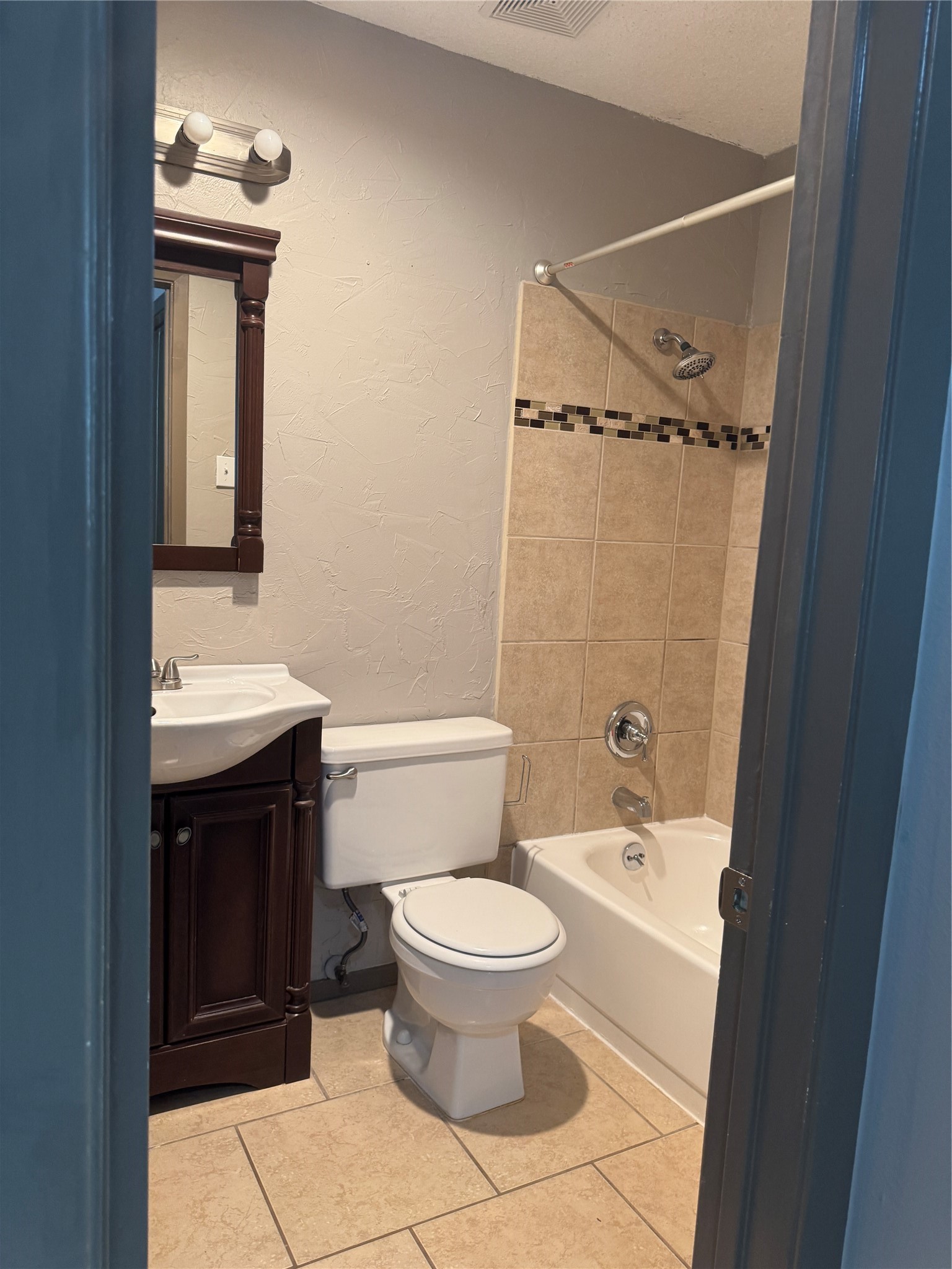 2012 Via Corona Carrollton TX 75006
