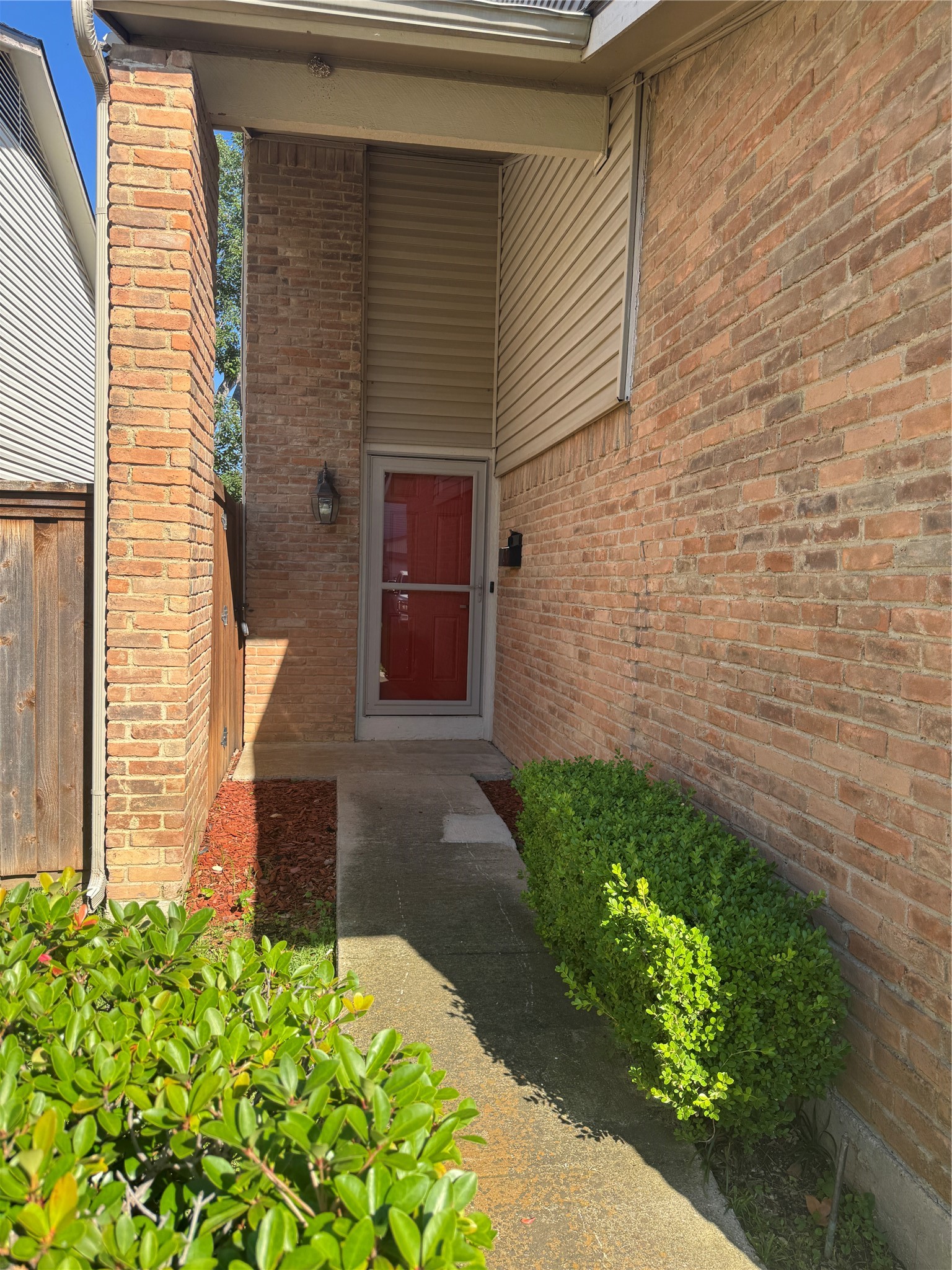 2012 Via Corona Carrollton TX 75006