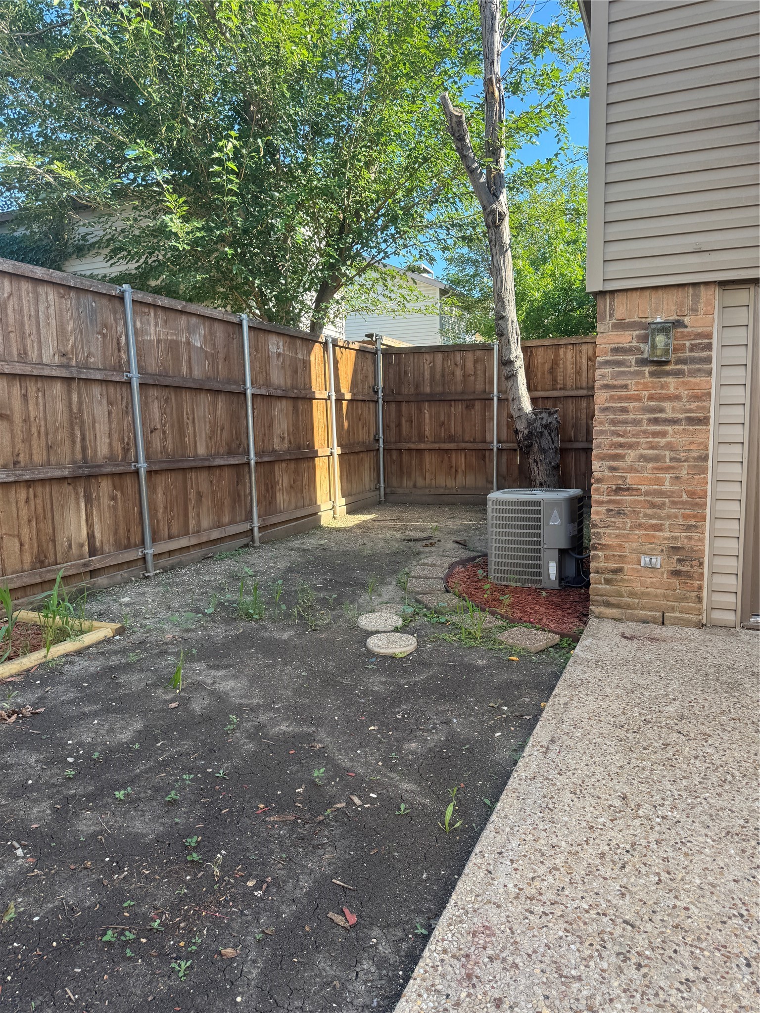 2012 Via Corona Carrollton TX 75006