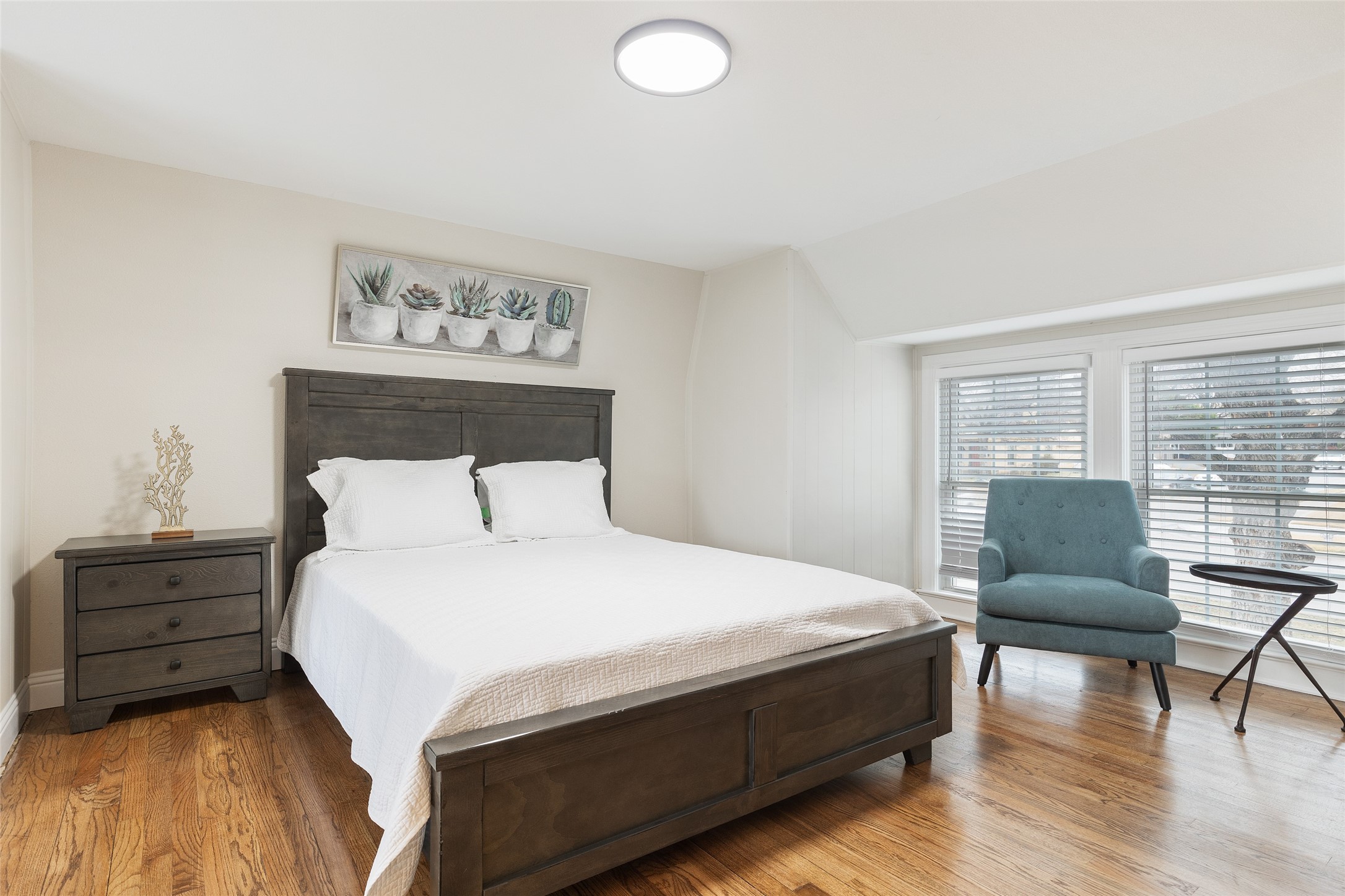 4535 Calmont Avenue Fort Worth TX 76107