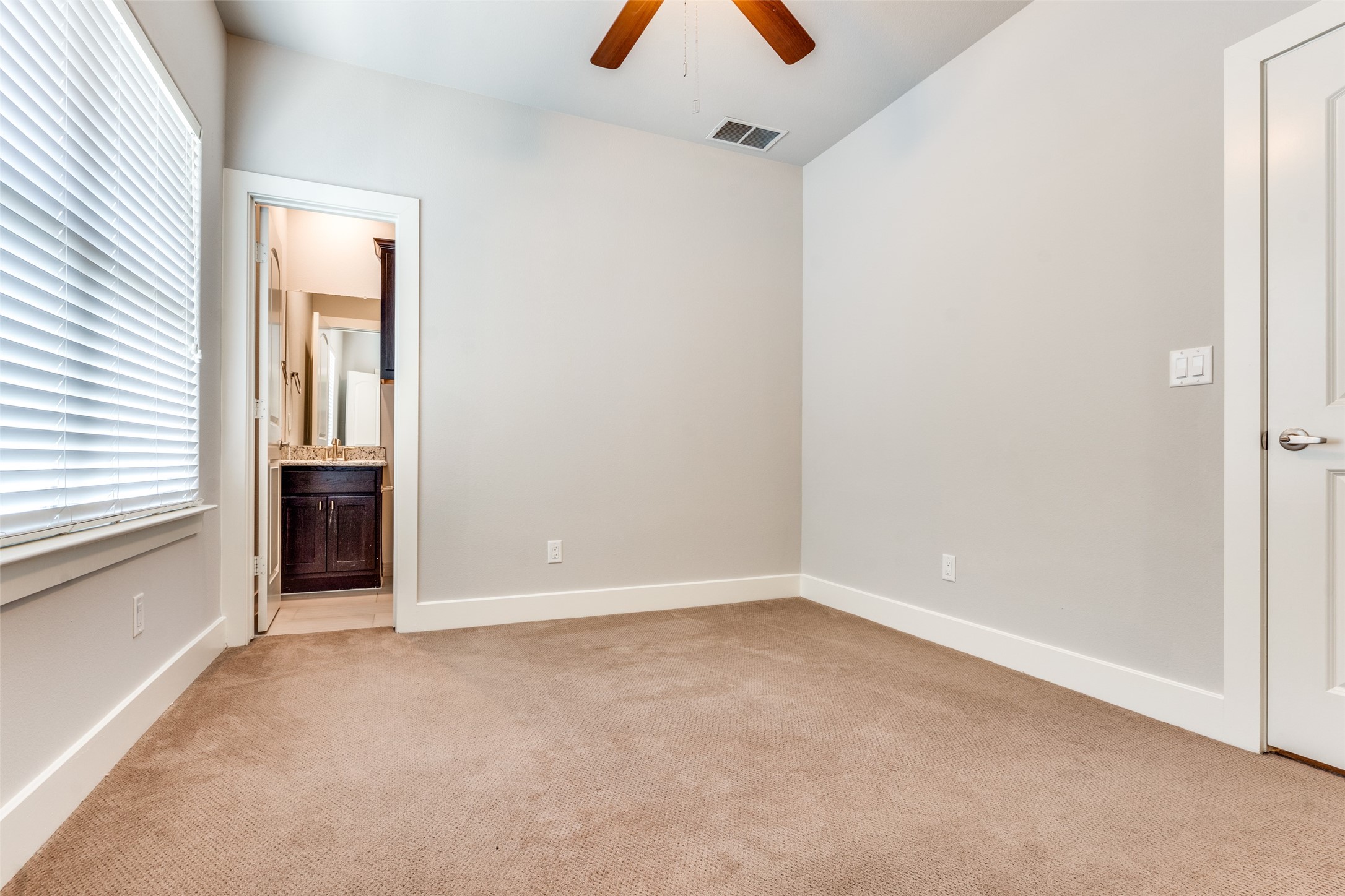 4323 Dickason Avenue Dallas TX 75219