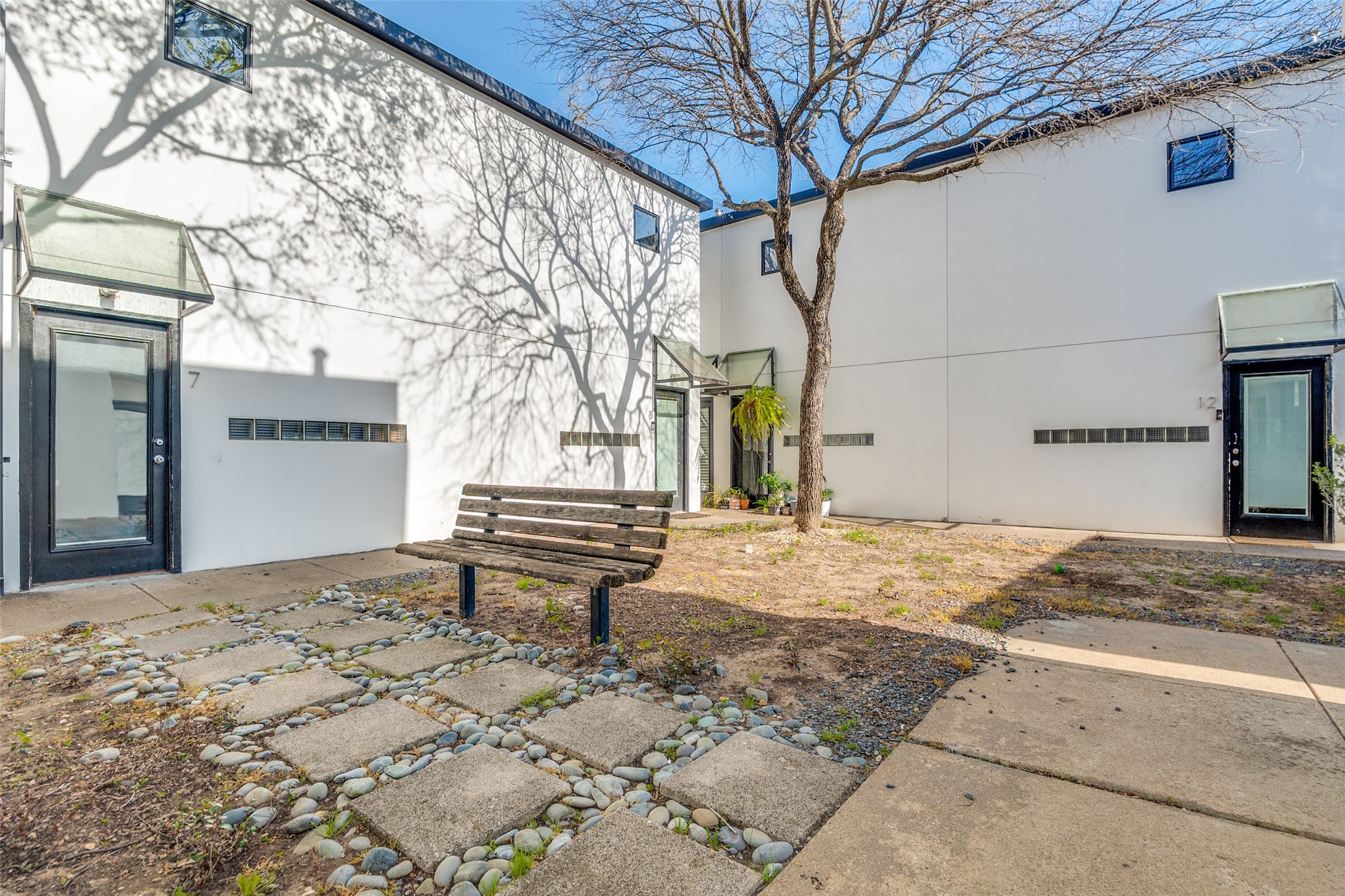 4242 Buena Vista Street Dallas TX 75205