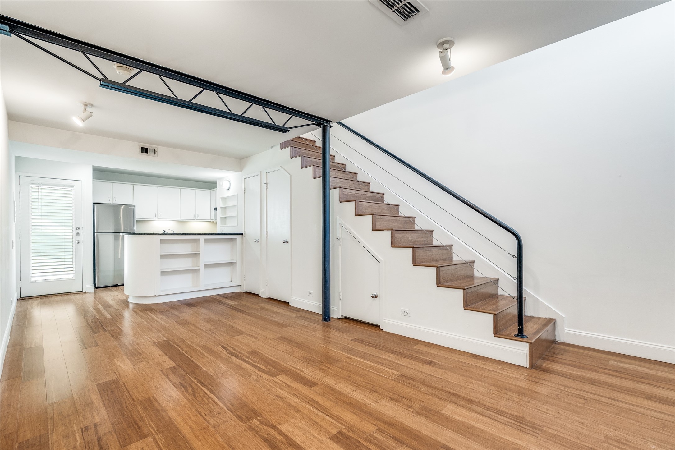 4242 Buena Vista Street Dallas TX 75205