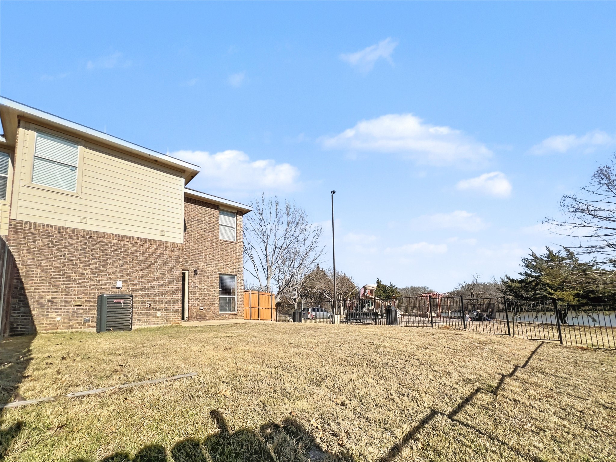 1301 Piedmont Mansfield TX 76063
