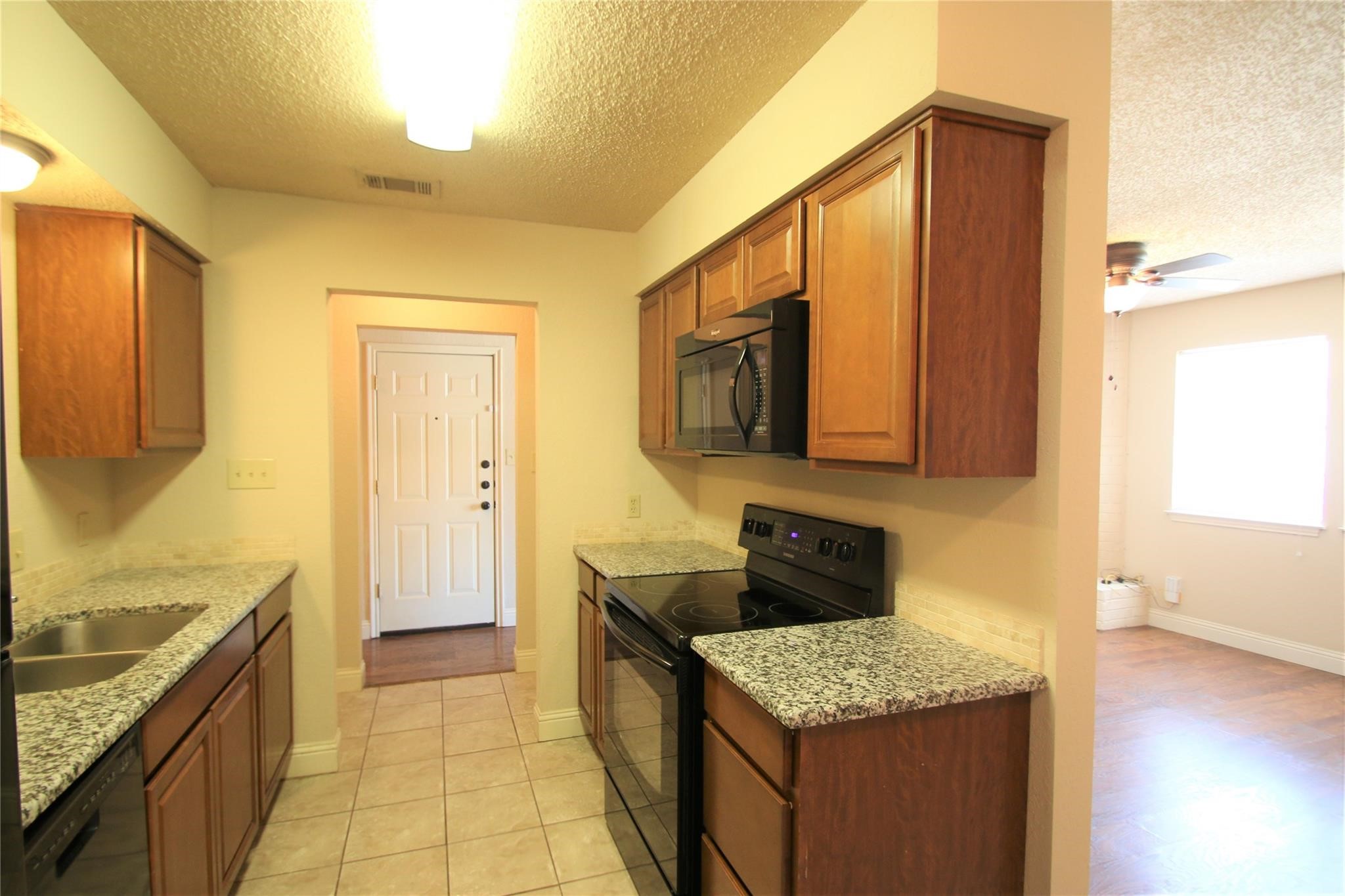 7204 NE Loop 820 North Richland Hills TX 76180