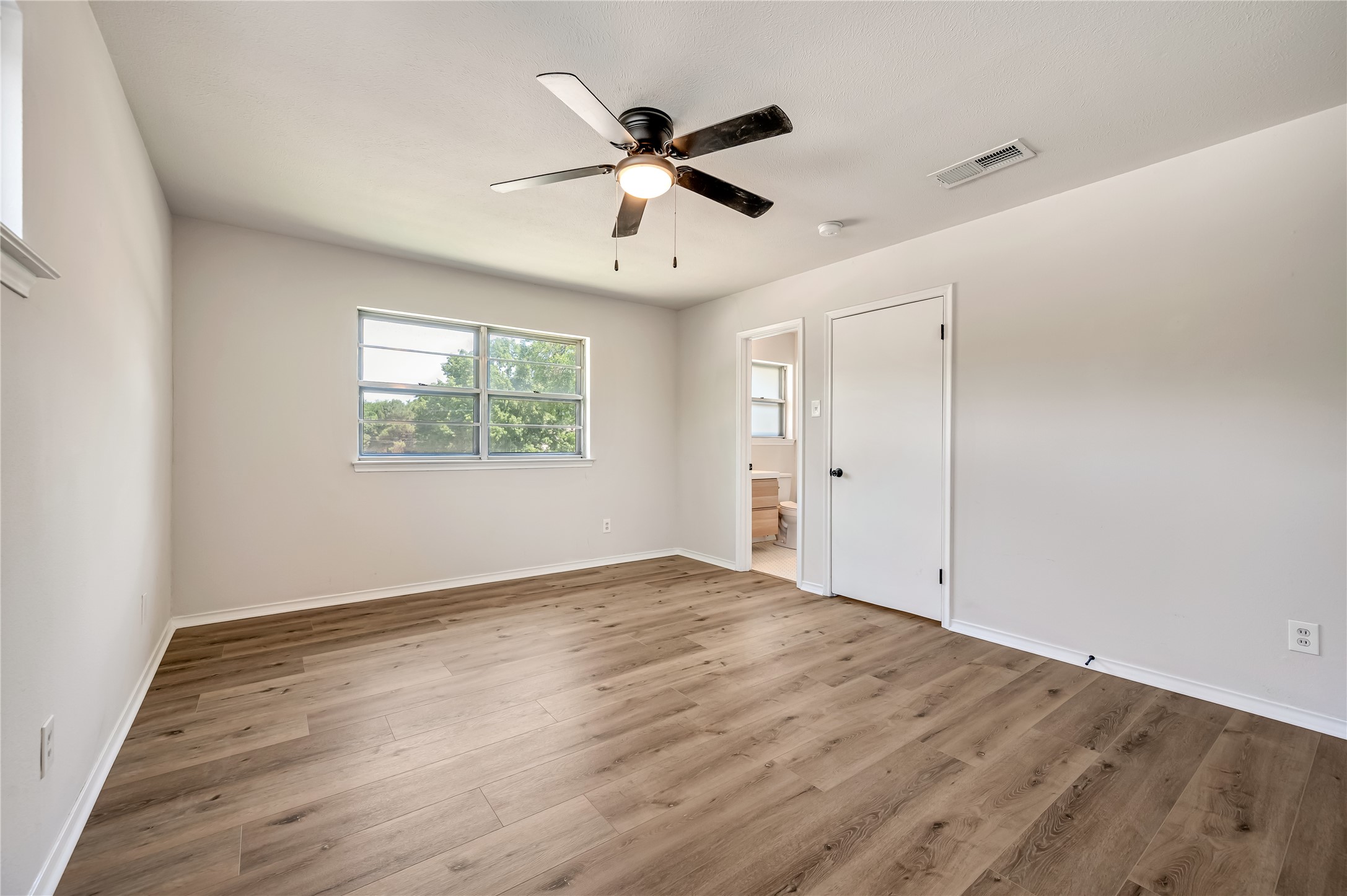 3154 Brincrest Drive Farmers Branch TX 75234
