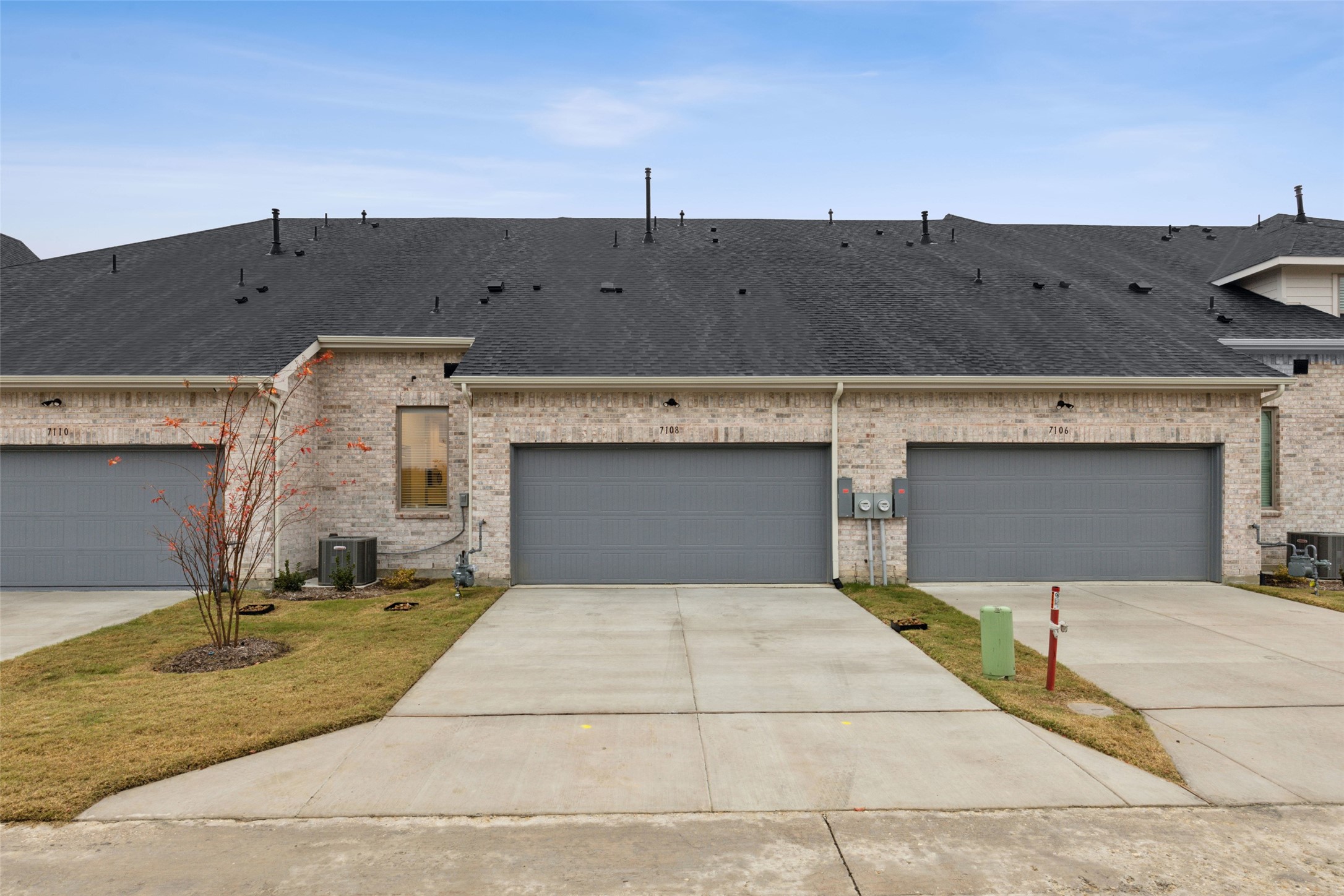 7043 Granbury Lane Grand Prairie TX 75054