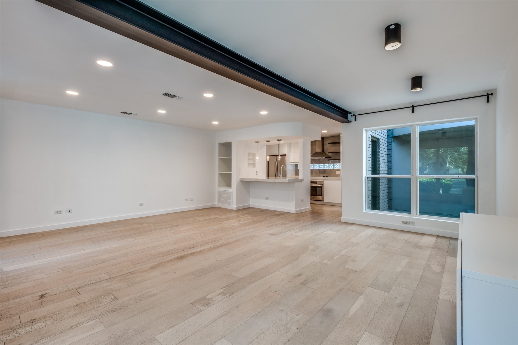 4231 Travis Street Dallas TX 75205