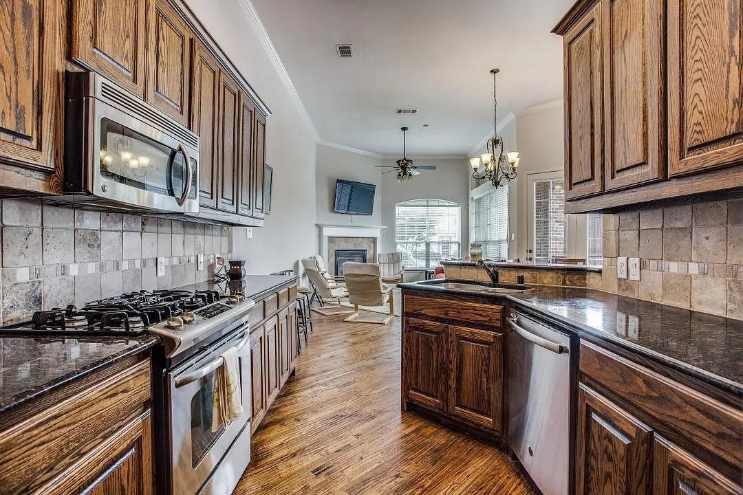 2203 Kirby Street Dallas TX 75204