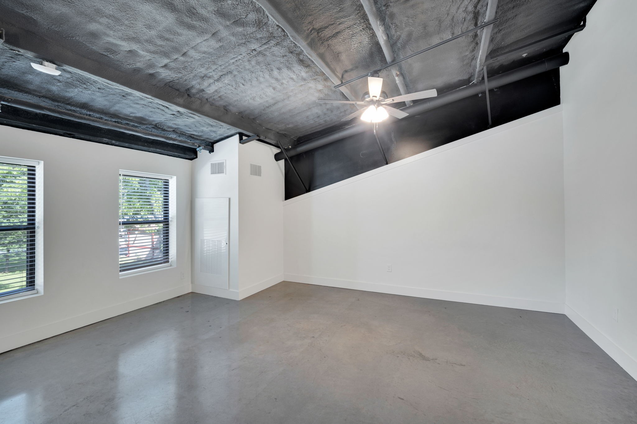301 W Main Street Midlothian TX 76065