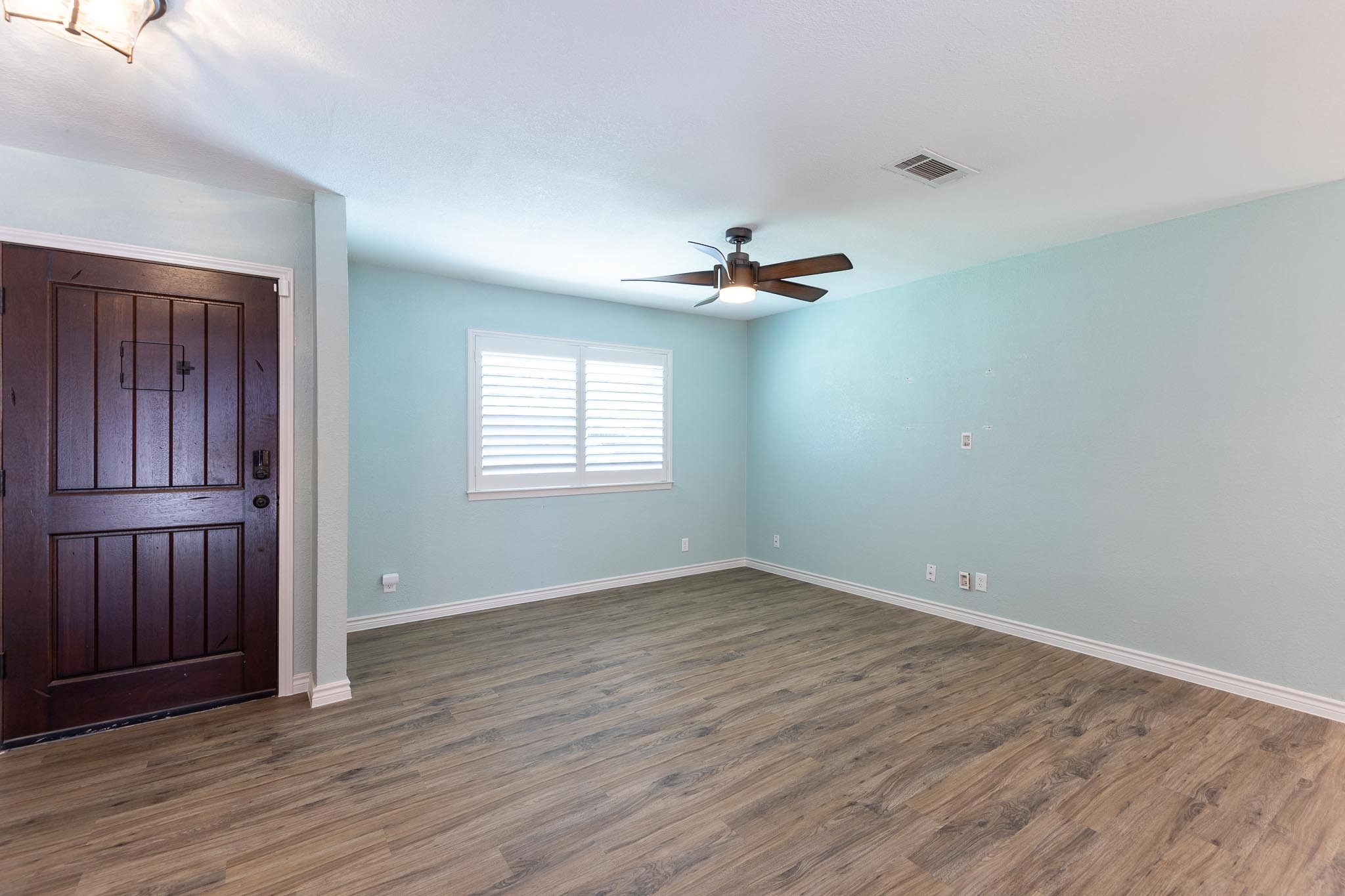 4609 Madella Street Haltom City TX 76117