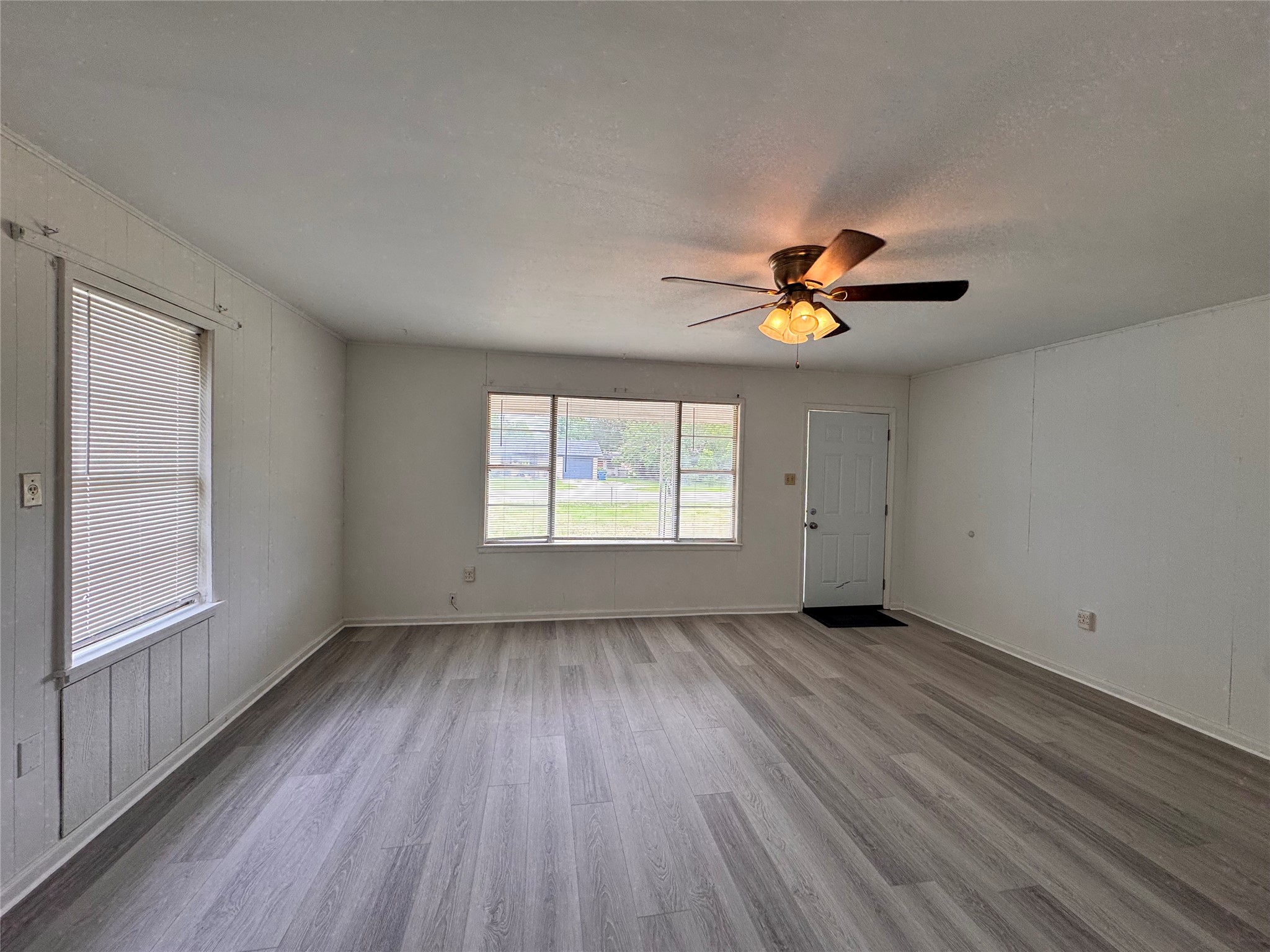 512 S Colorado Street Whitney TX 76692