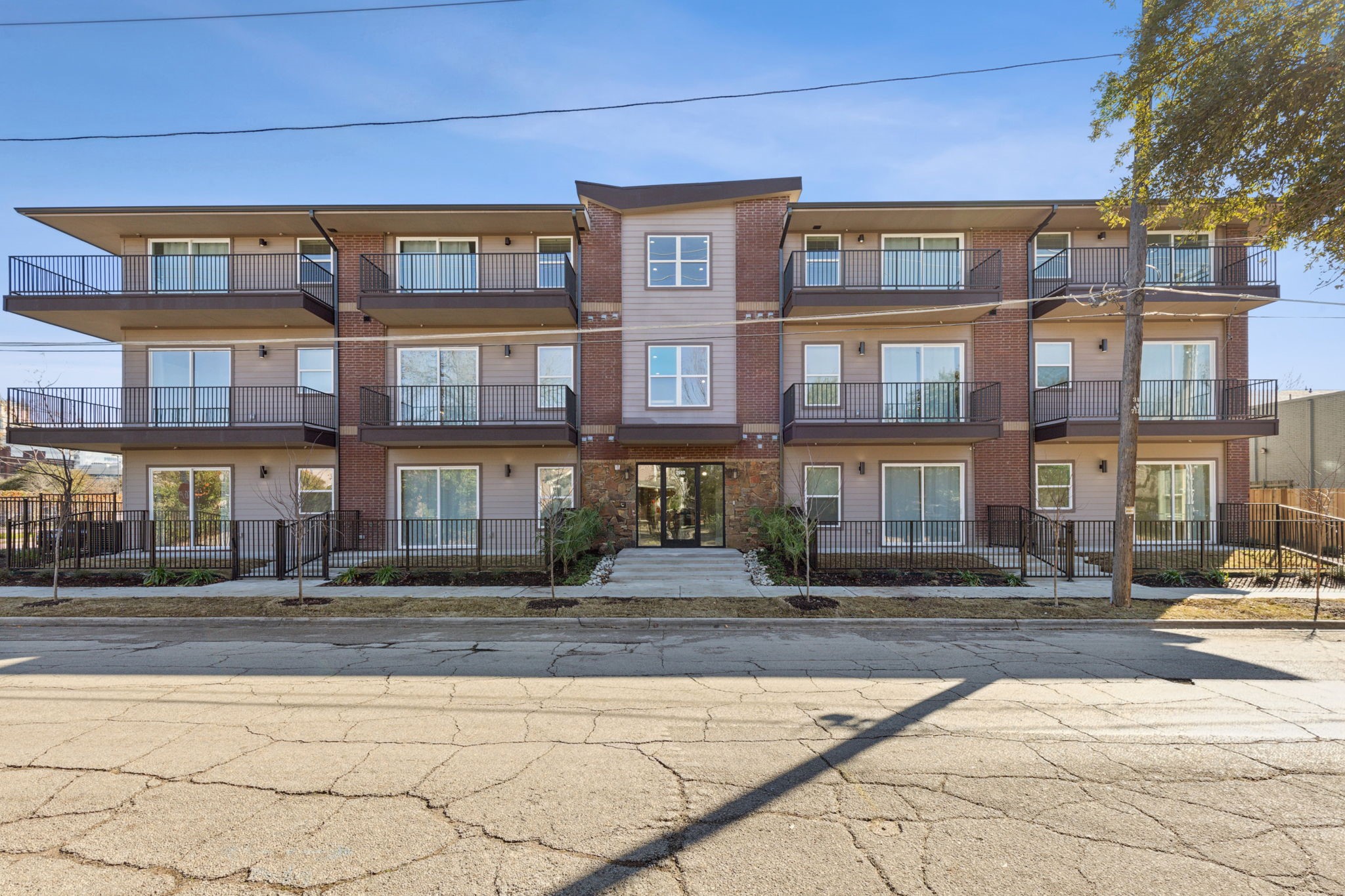 2990 Reagan Street Dallas TX 75219
