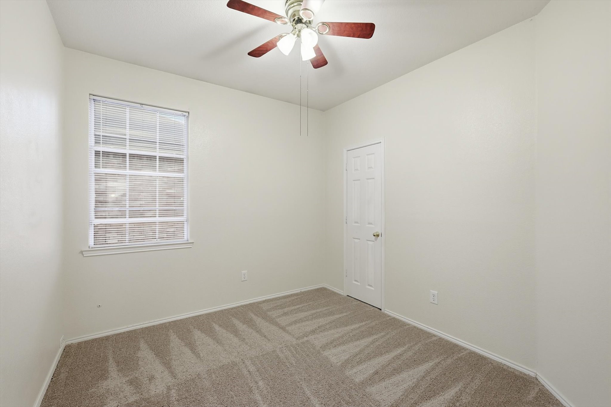 1048 Harriman Drive Saginaw TX 76131