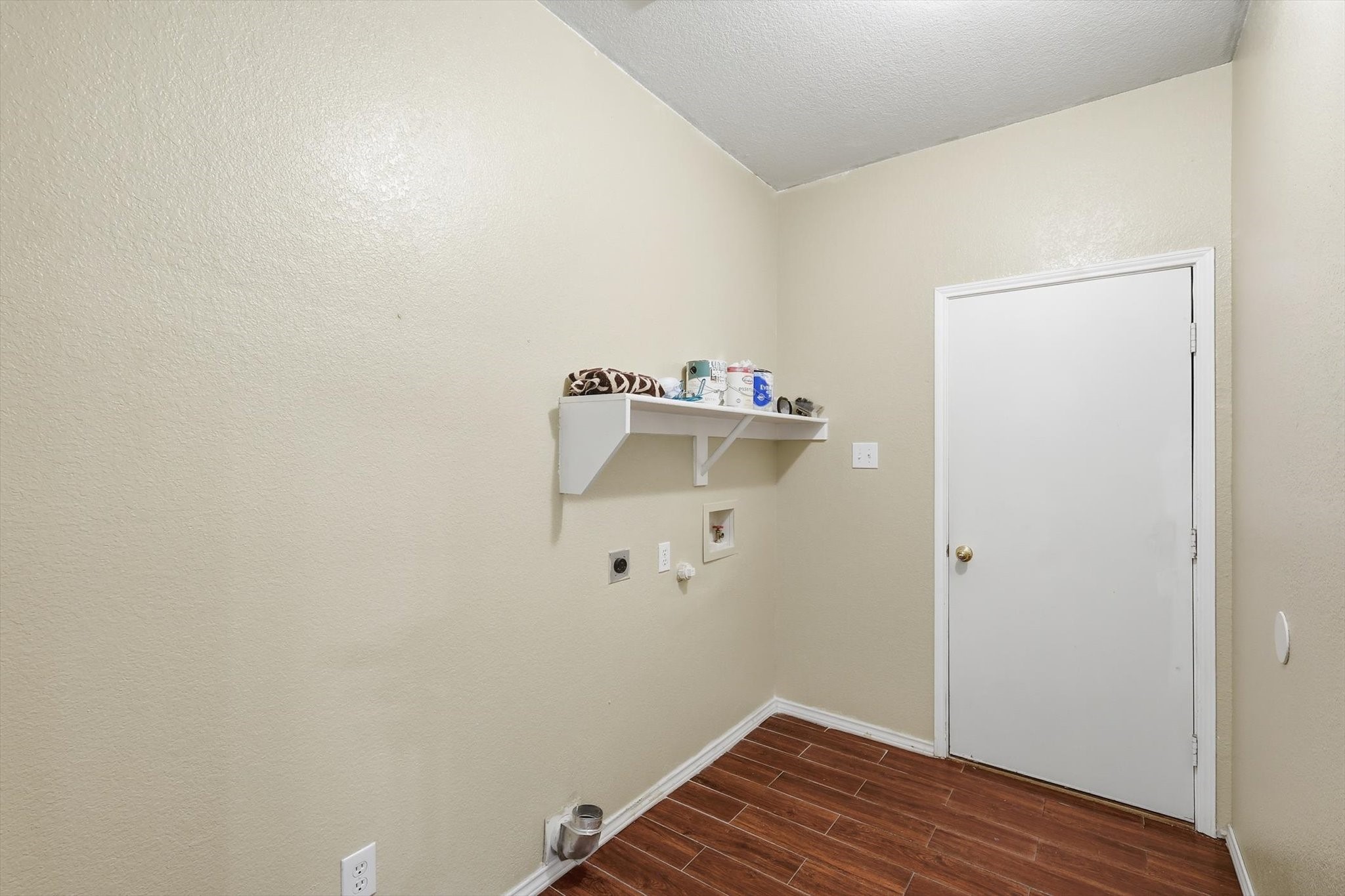 1048 Harriman Drive Saginaw TX 76131