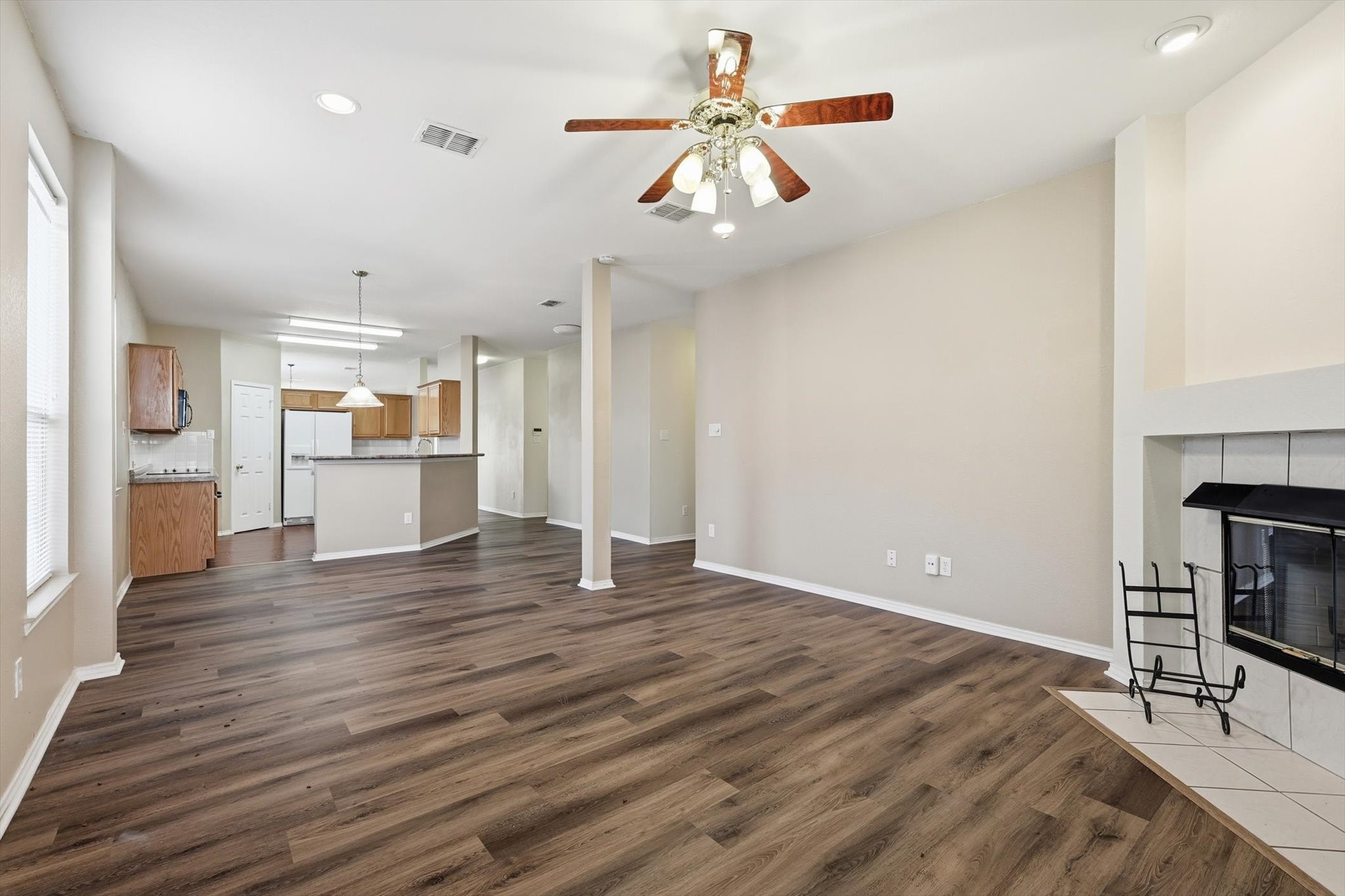 1048 Harriman Drive Saginaw TX 76131