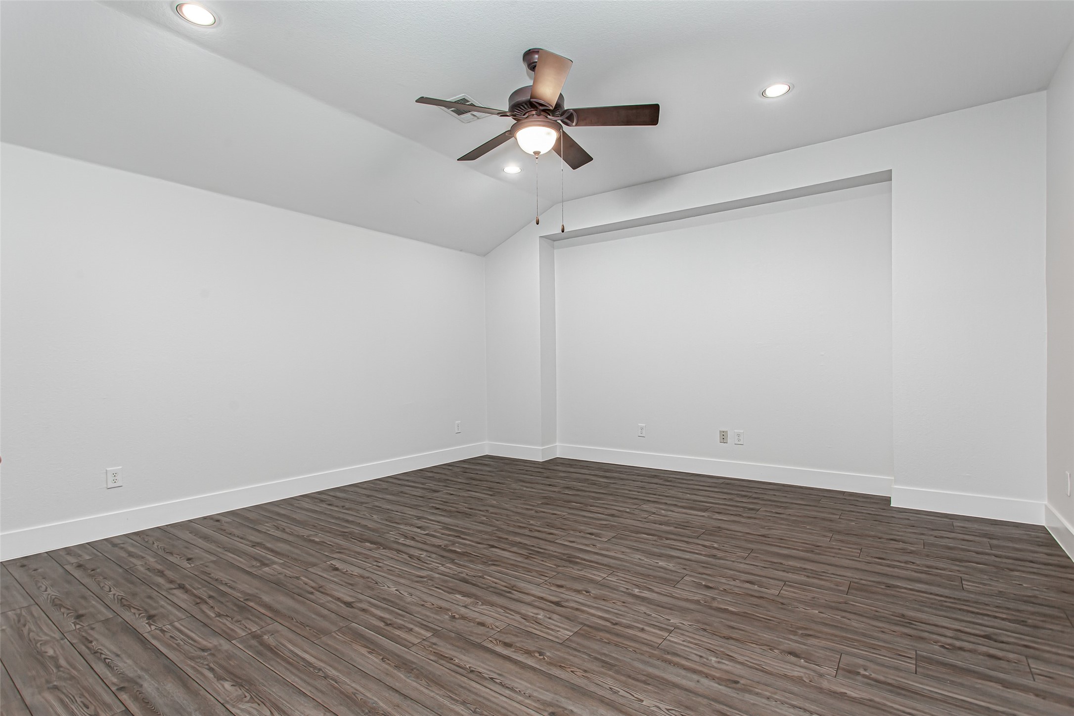 4738 Coyote Trail Dallas TX 75227