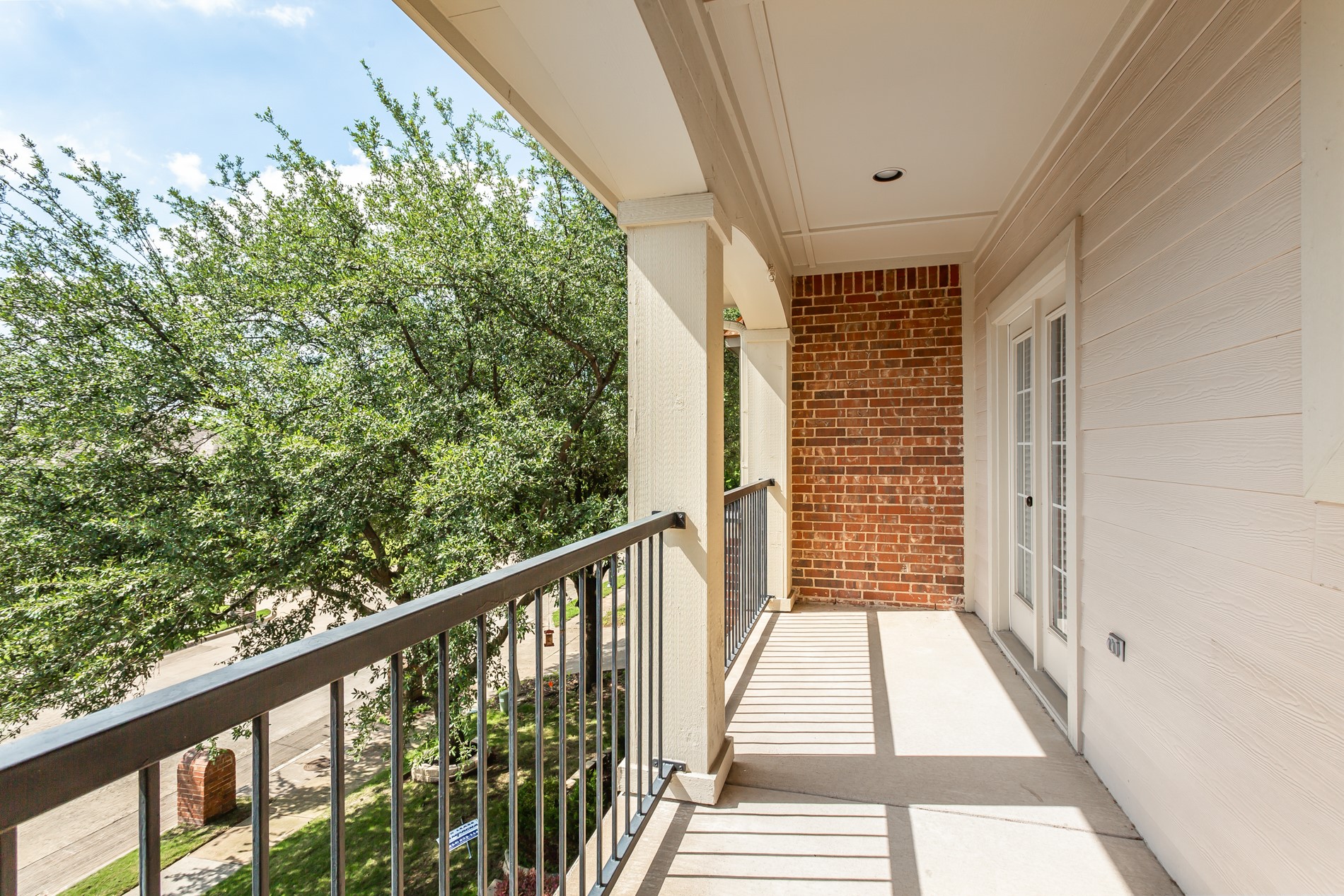 4738 Coyote Trail Dallas TX 75227