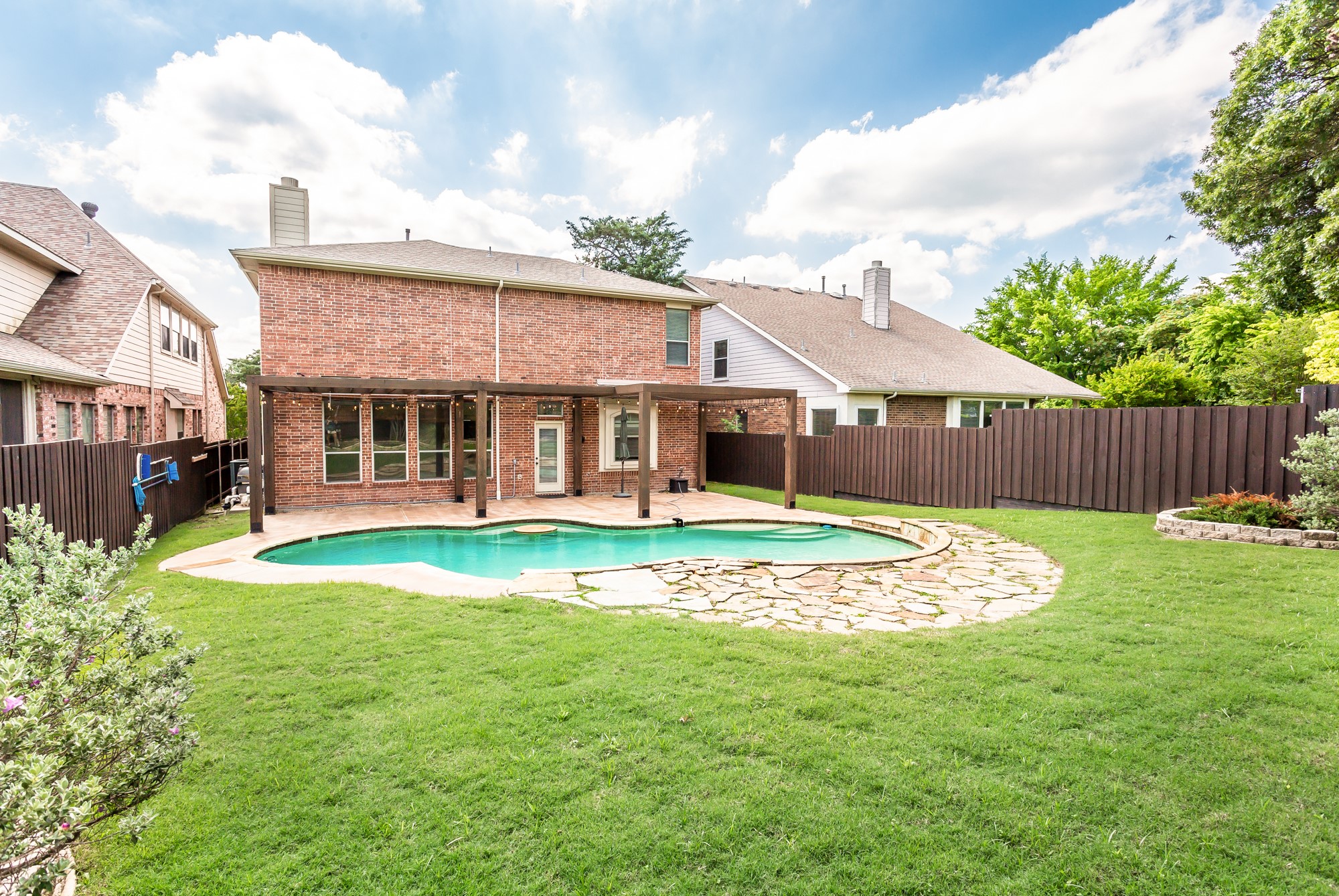 4738 Coyote Trail Dallas TX 75227