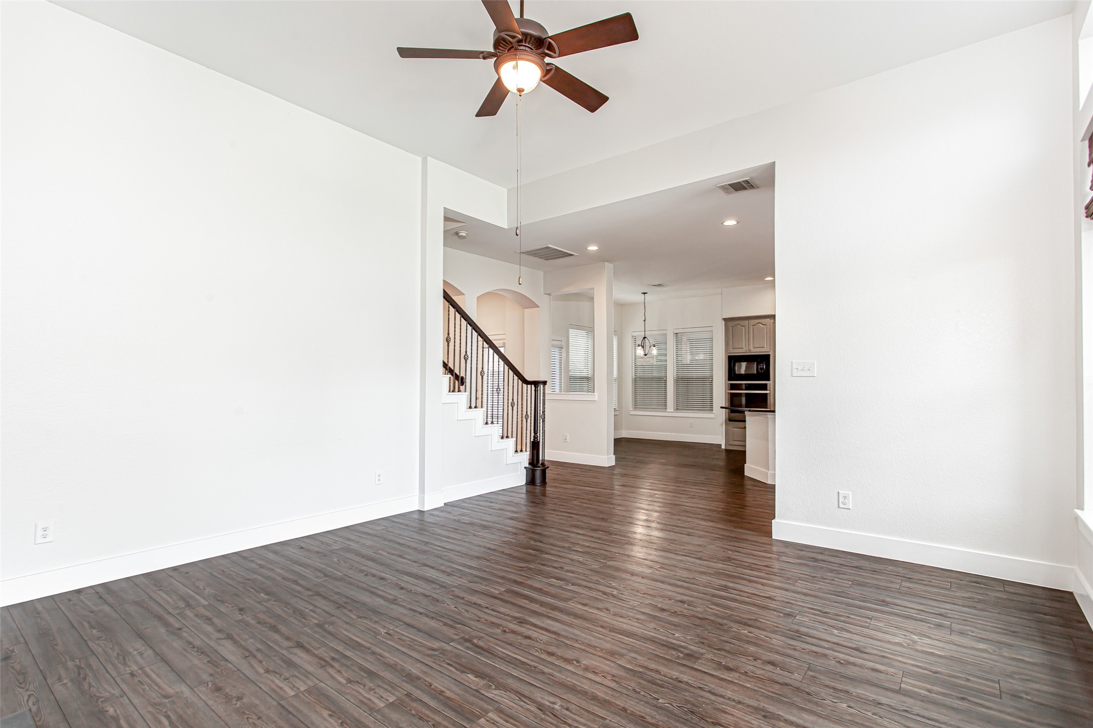 4738 Coyote Trail Dallas TX 75227