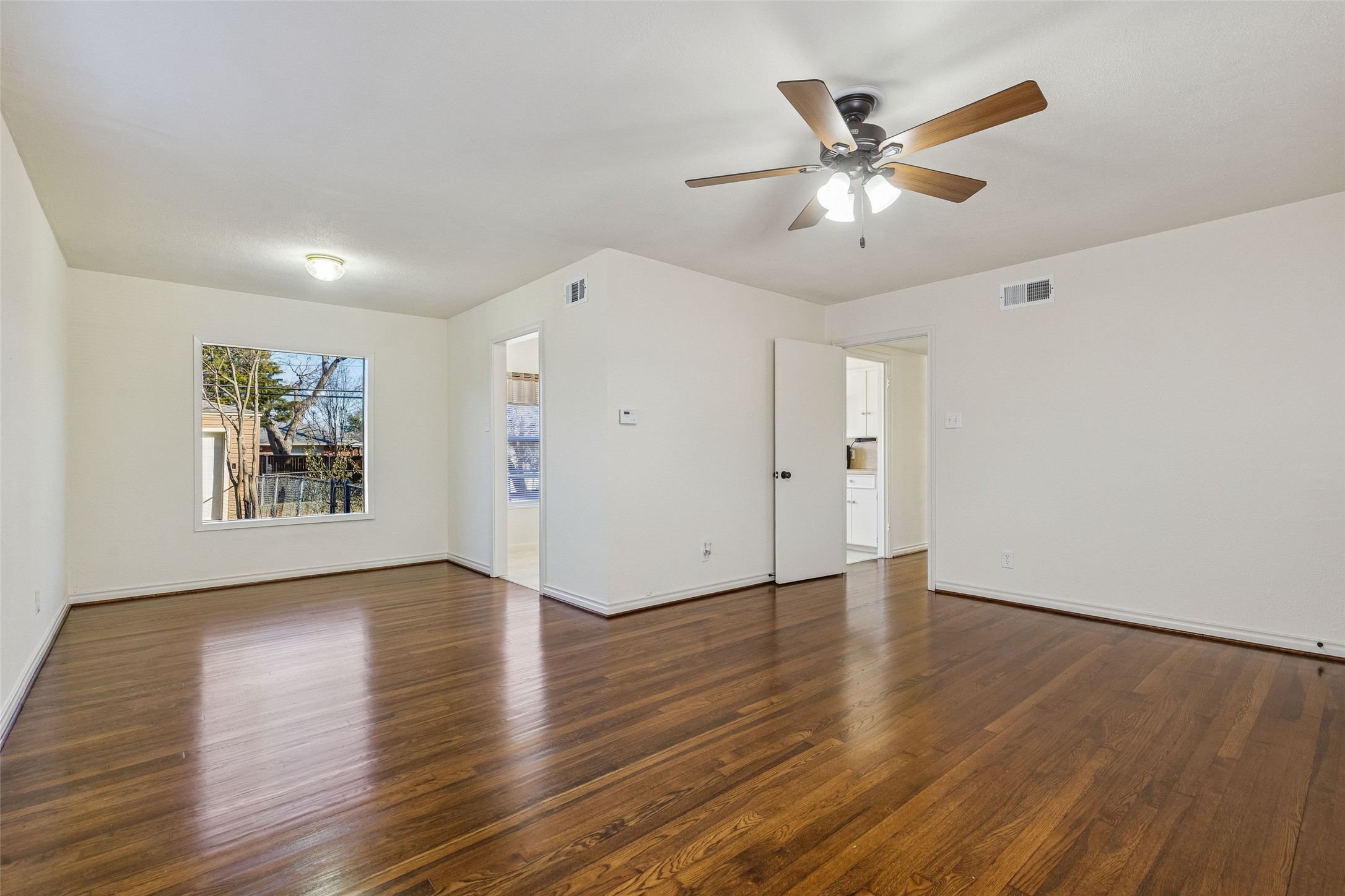 6341 Sudbury Drive Dallas TX 75214