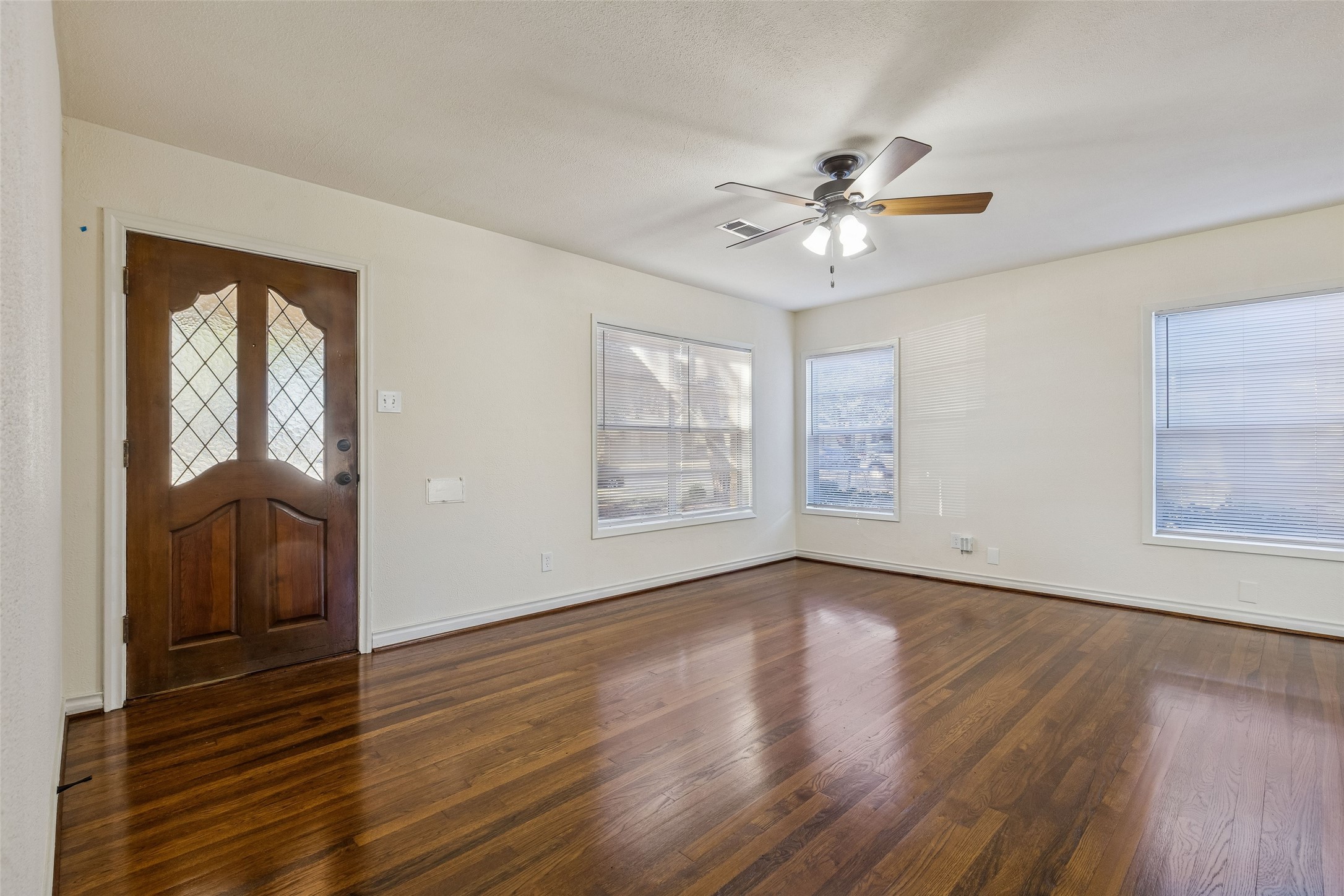 6341 Sudbury Drive Dallas TX 75214