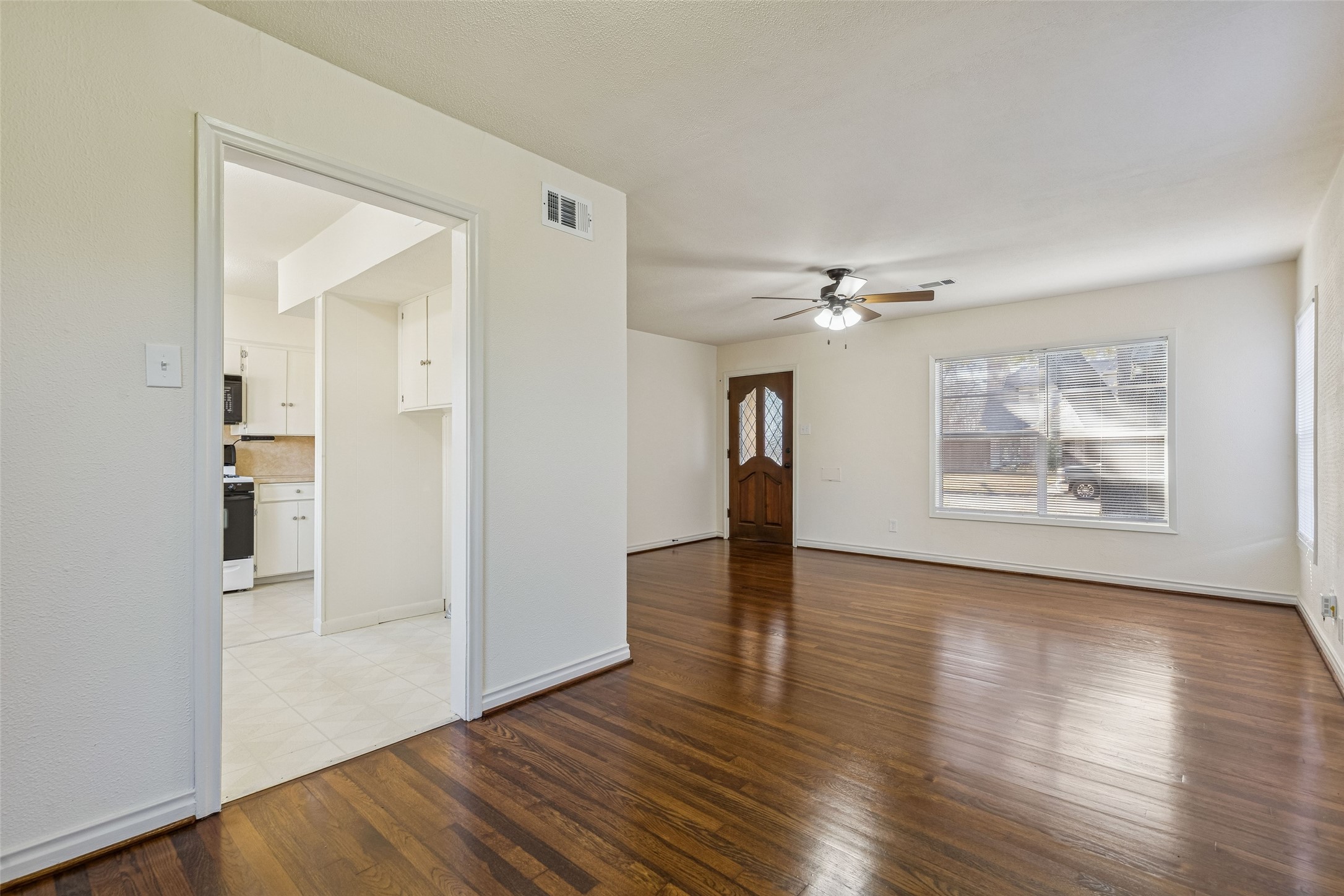 6341 Sudbury Drive Dallas TX 75214