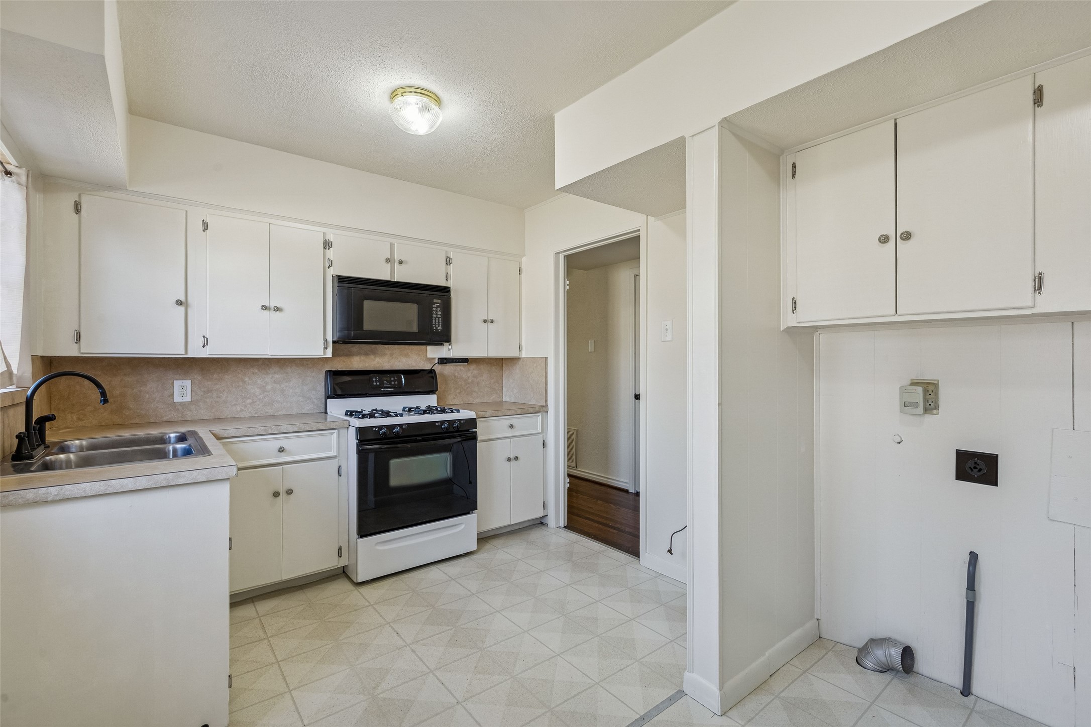 6341 Sudbury Drive Dallas TX 75214
