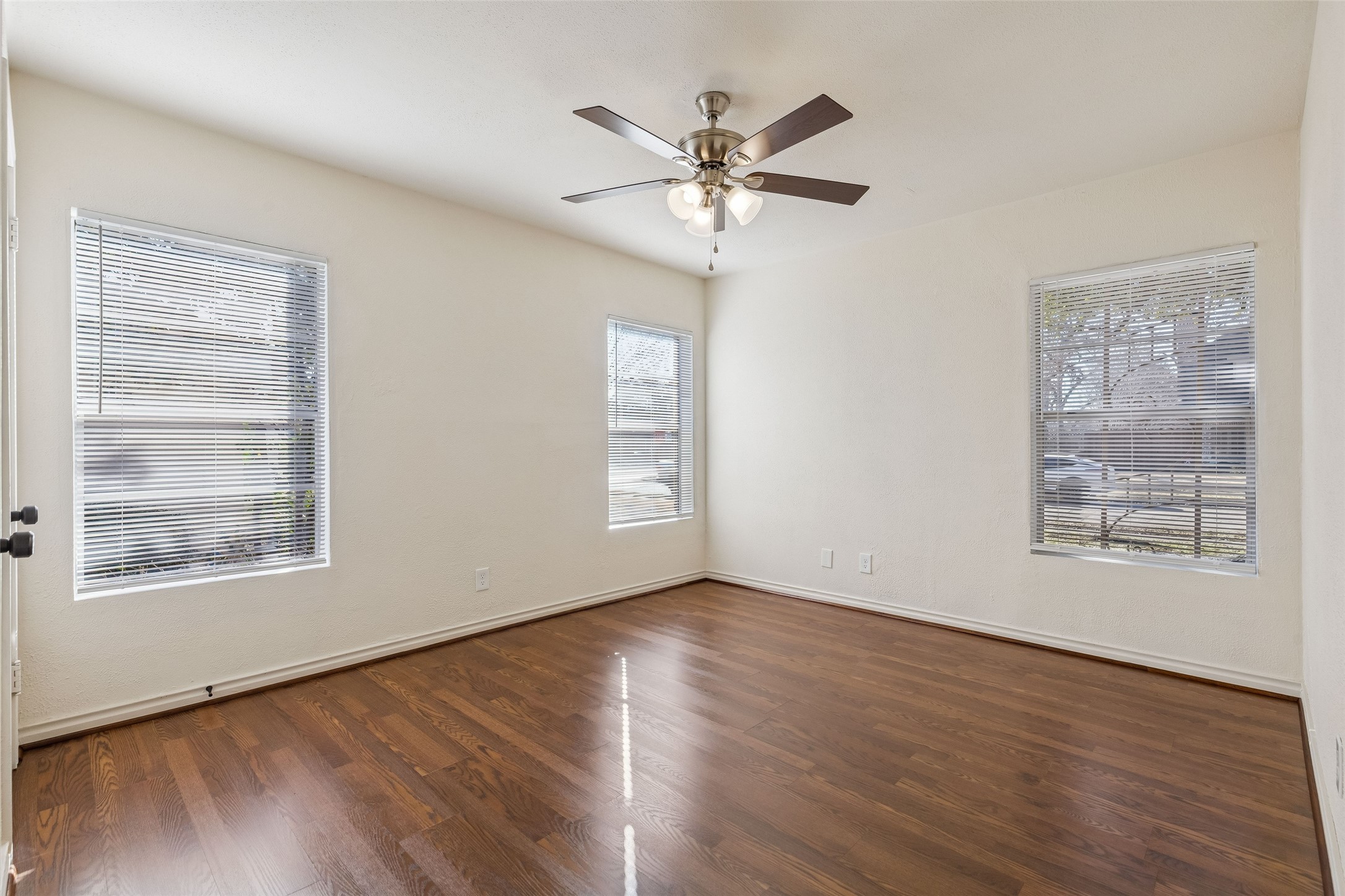 6341 Sudbury Drive Dallas TX 75214