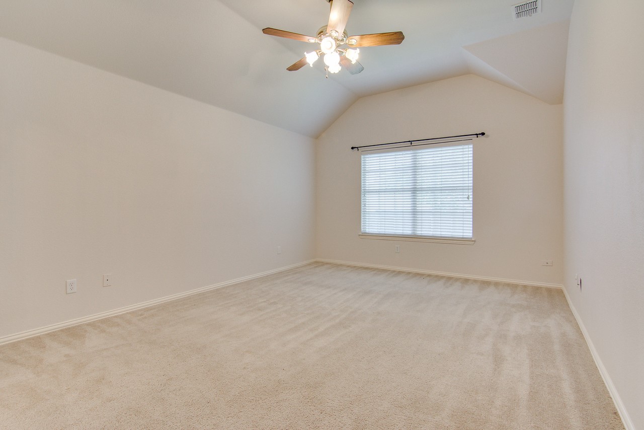 1133 Hillwood Drive Saginaw TX 76179