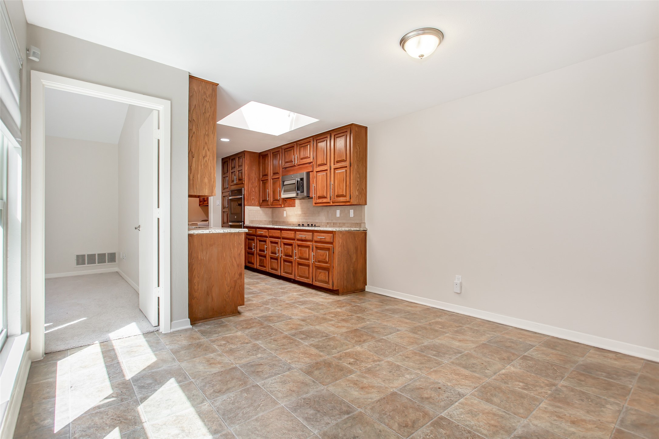 6807 Anglebluff Circle Dallas TX 75248