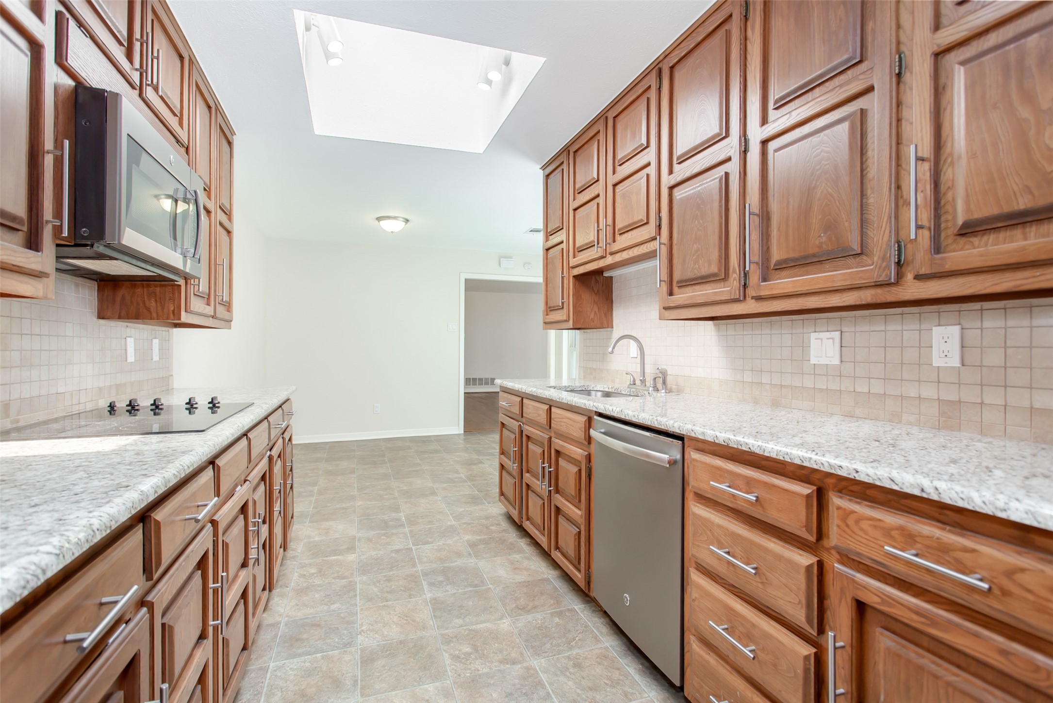 6807 Anglebluff Circle Dallas TX 75248