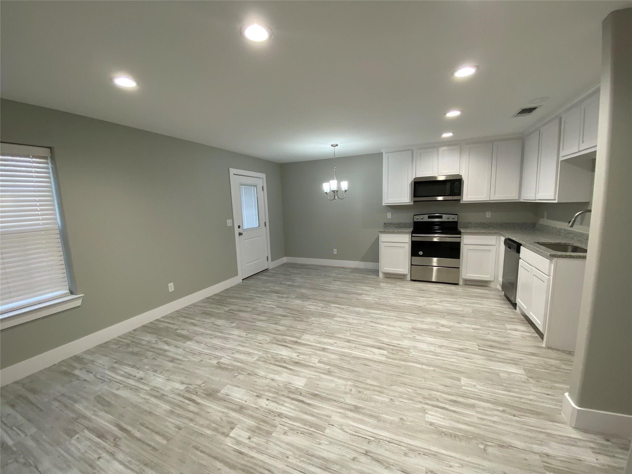 131 E Bond Street Denison TX 75021