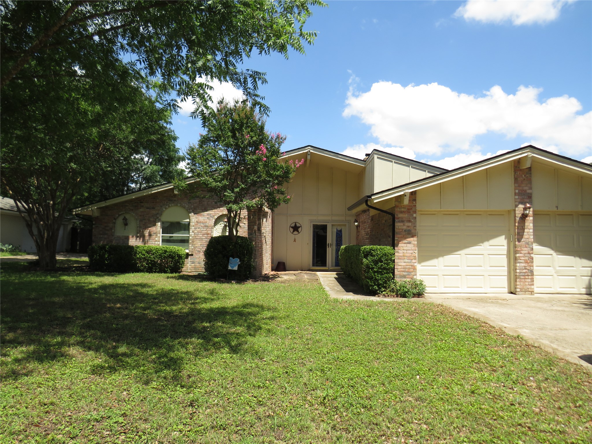 3308 Spring Valley Drive Bedford TX 76021