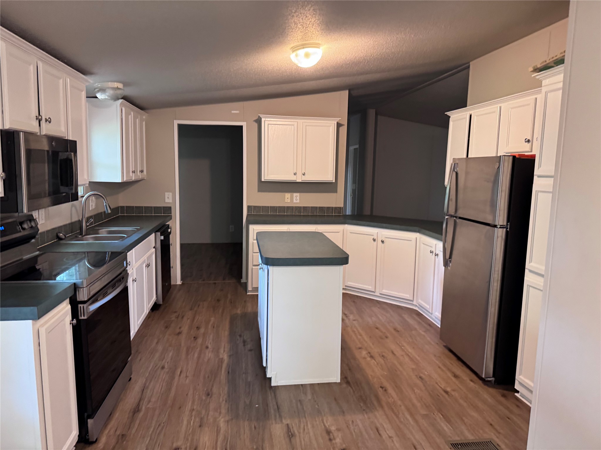 1025 Ira Ward Lane Gainesville TX 76240