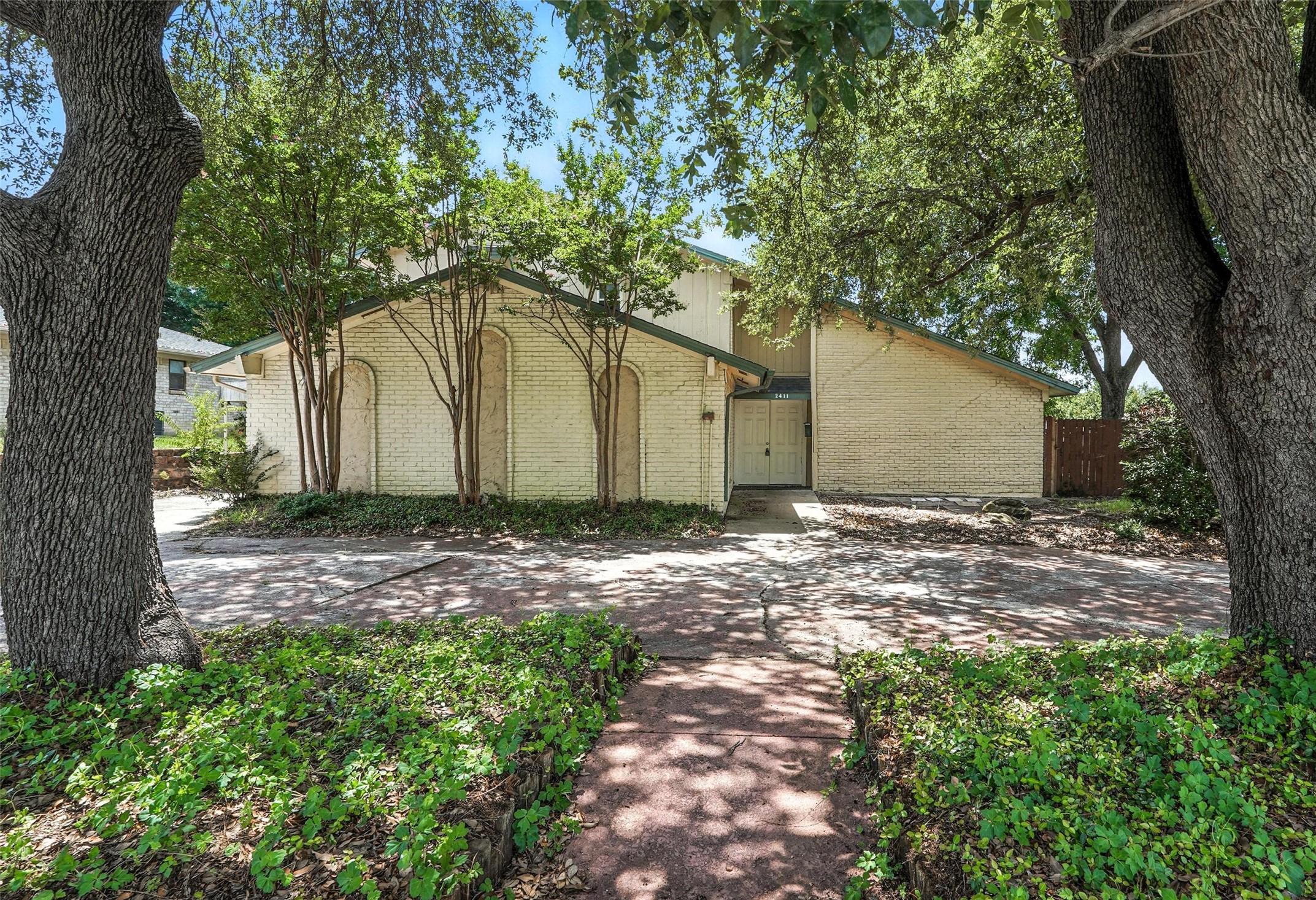 2411 Meadow Creek Drive Carrollton TX 75006