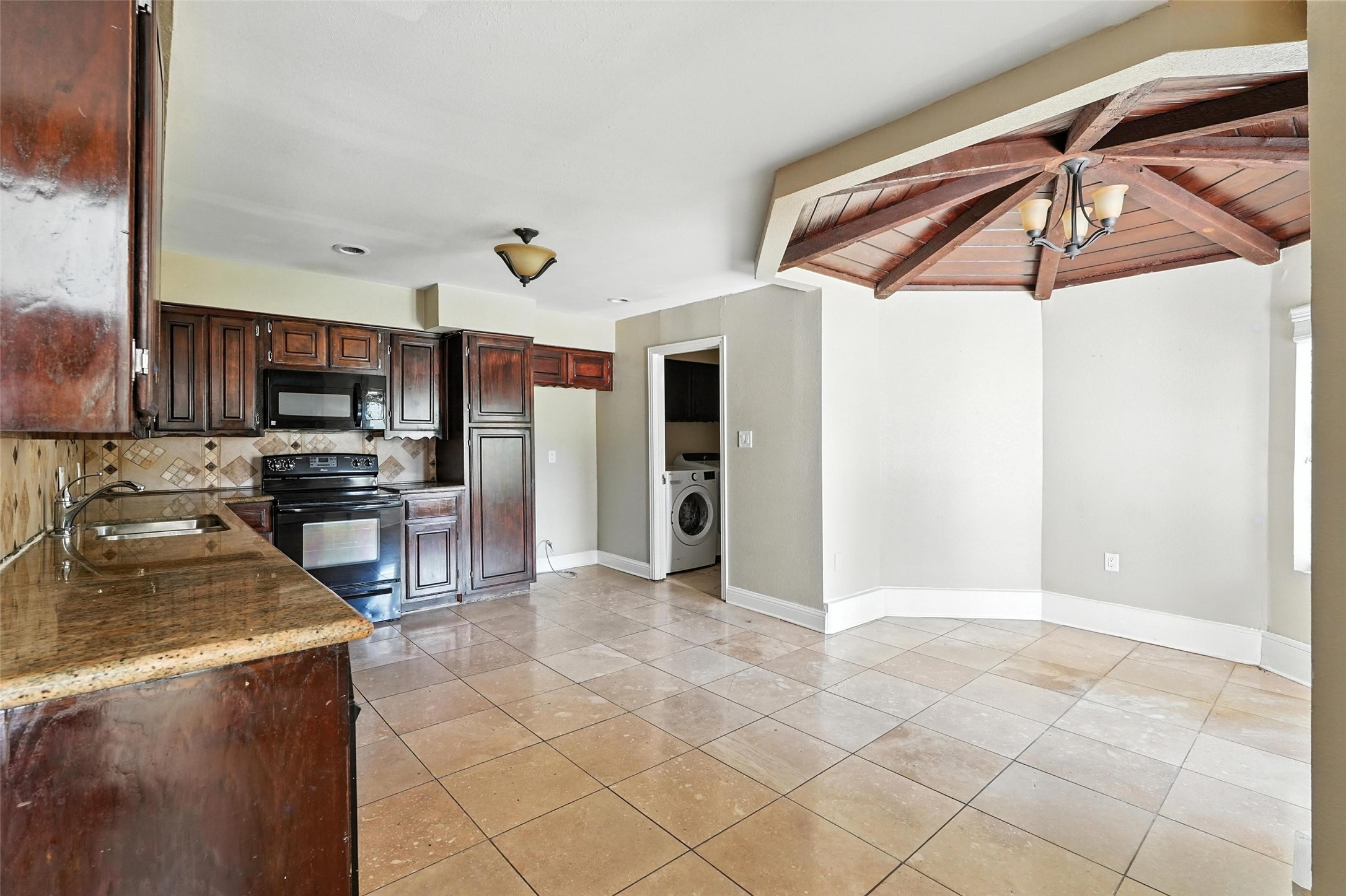 2411 Meadow Creek Drive Carrollton TX 75006
