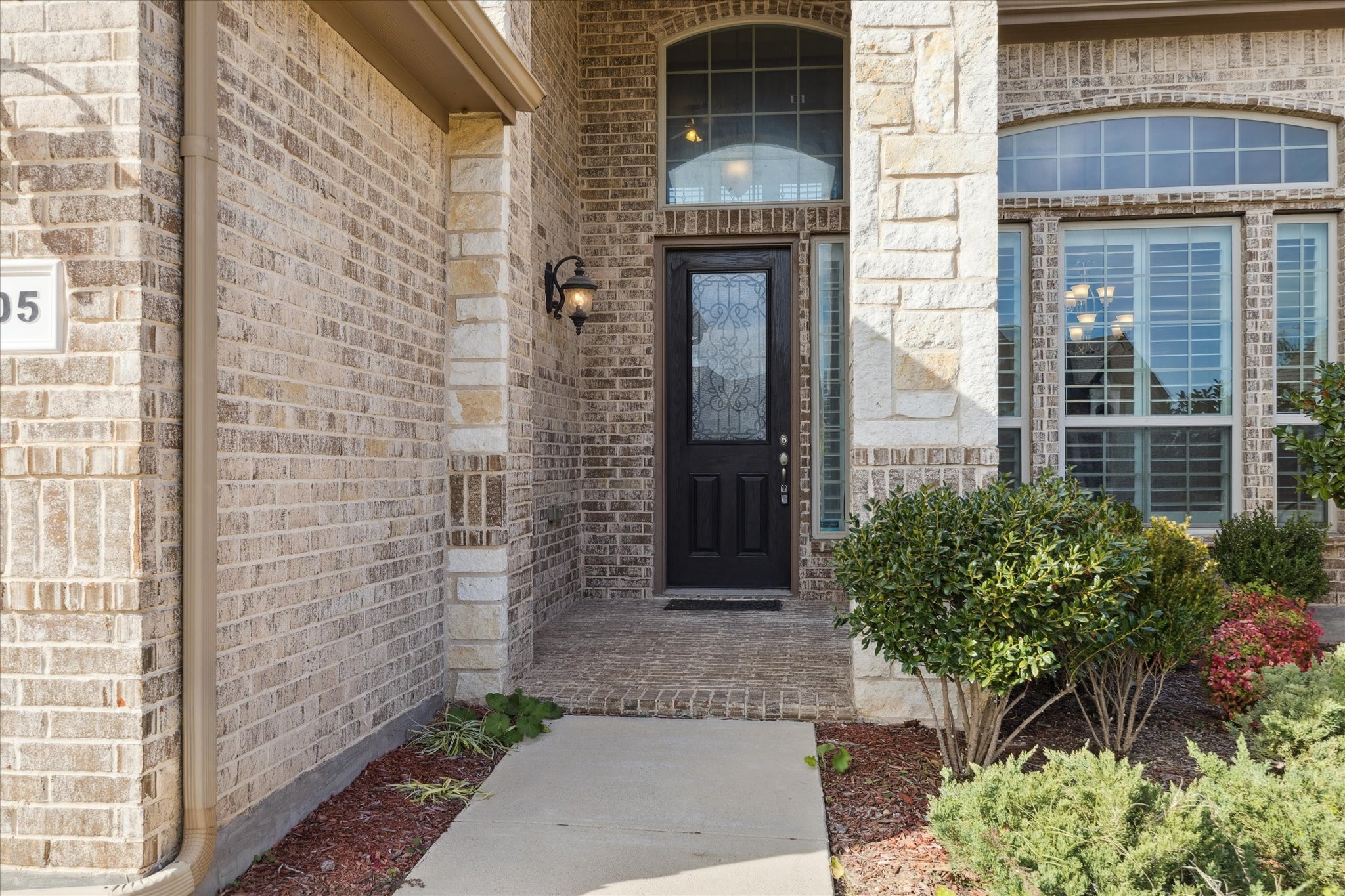 5805 Canyon Oaks Lane Fort Worth TX 76137