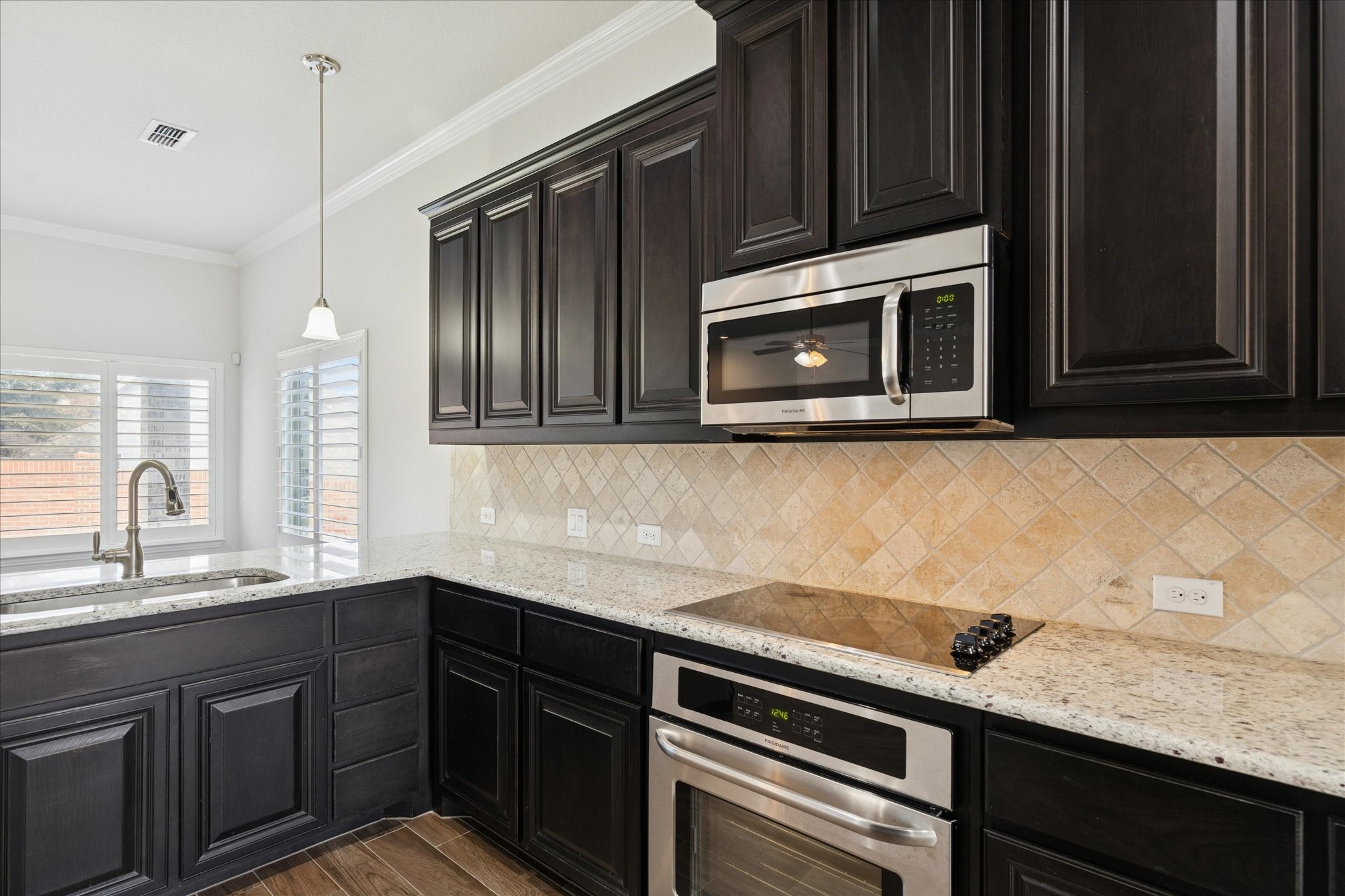 5805 Canyon Oaks Lane Fort Worth TX 76137