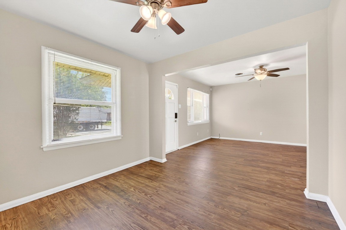 2539 Hillsboro Avenue Dallas TX 75228
